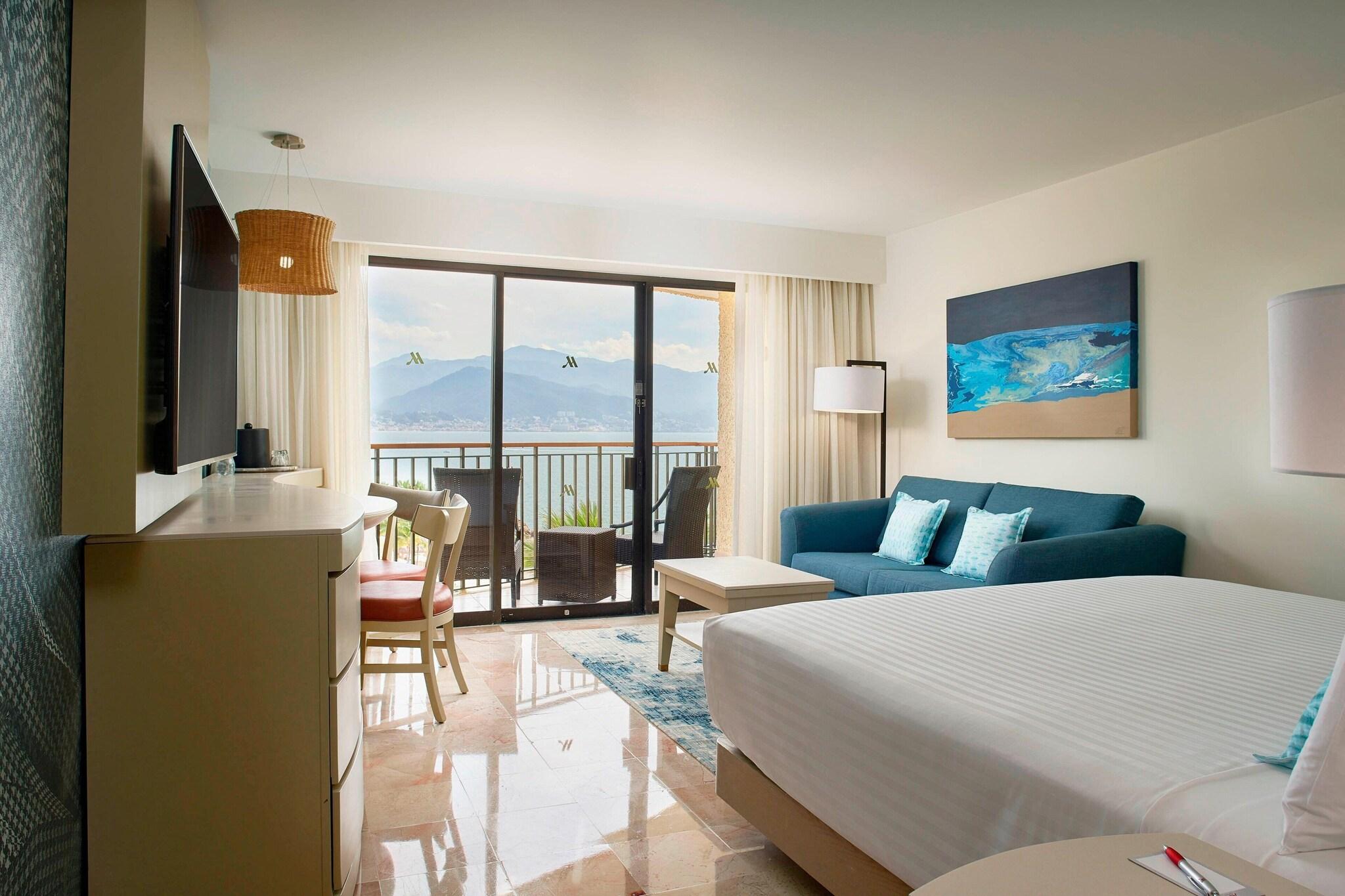 Double Ocean View King Bed