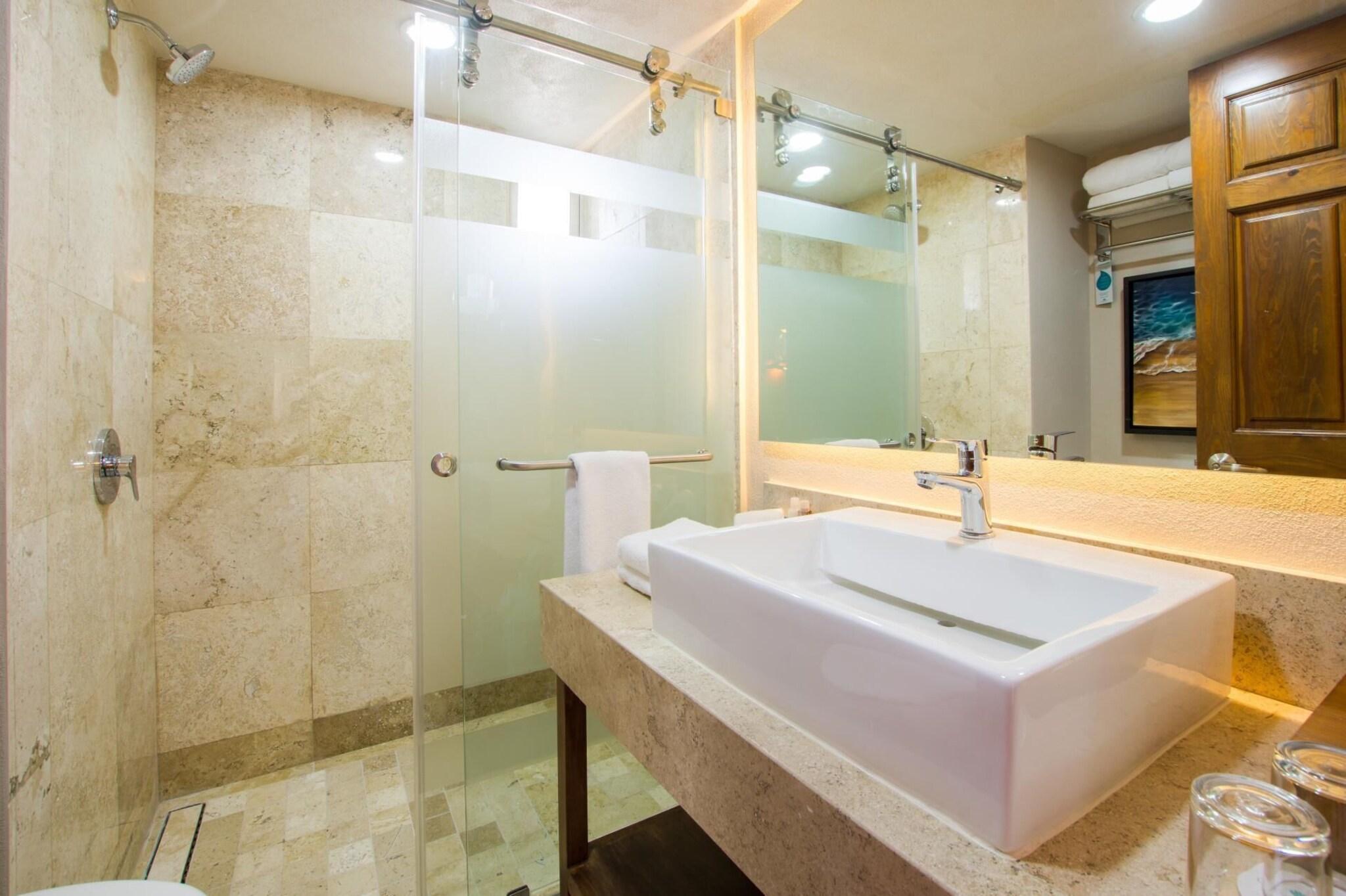 Suite Queen Size Bed