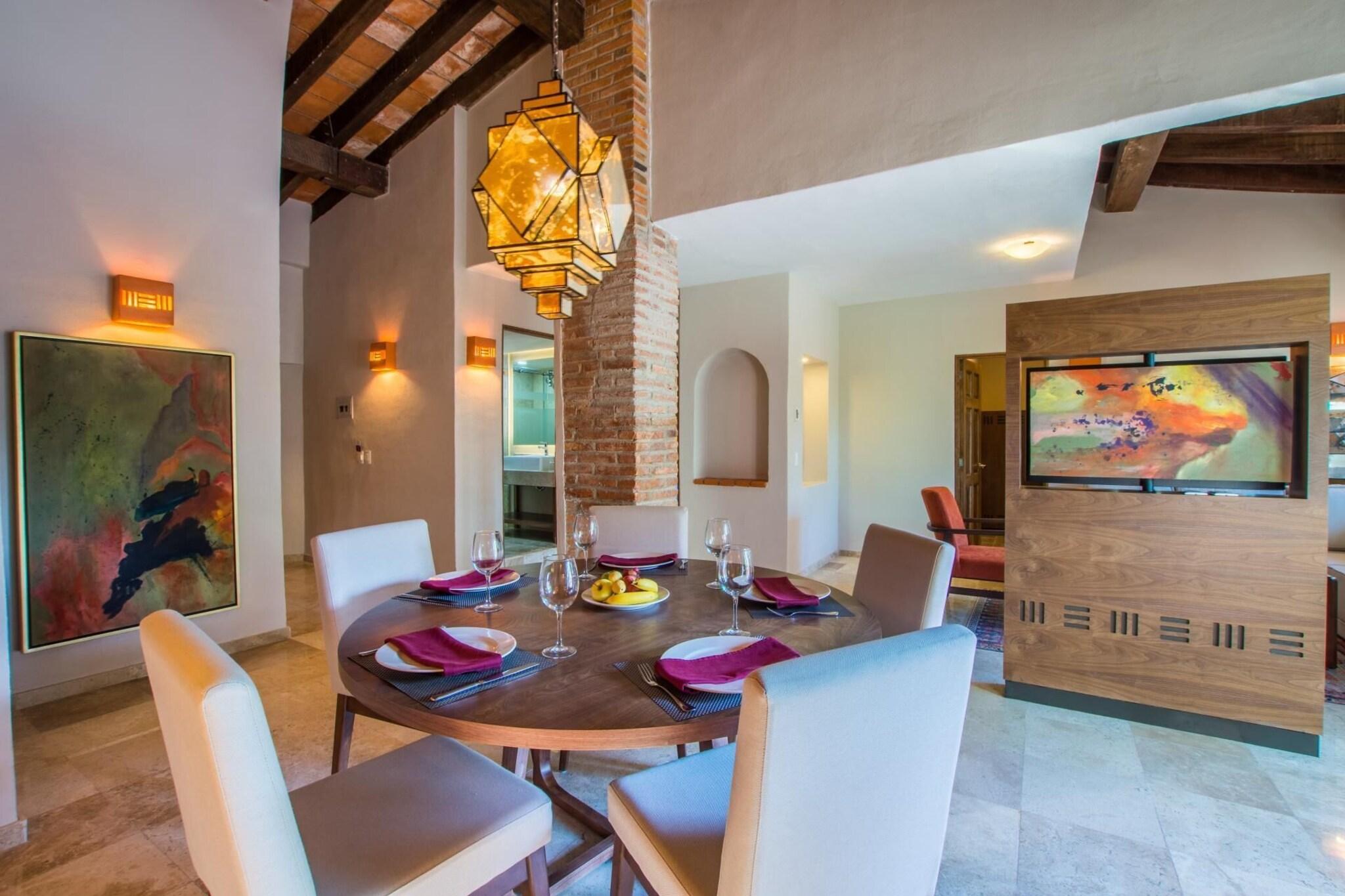 Suite Queen Size Bed