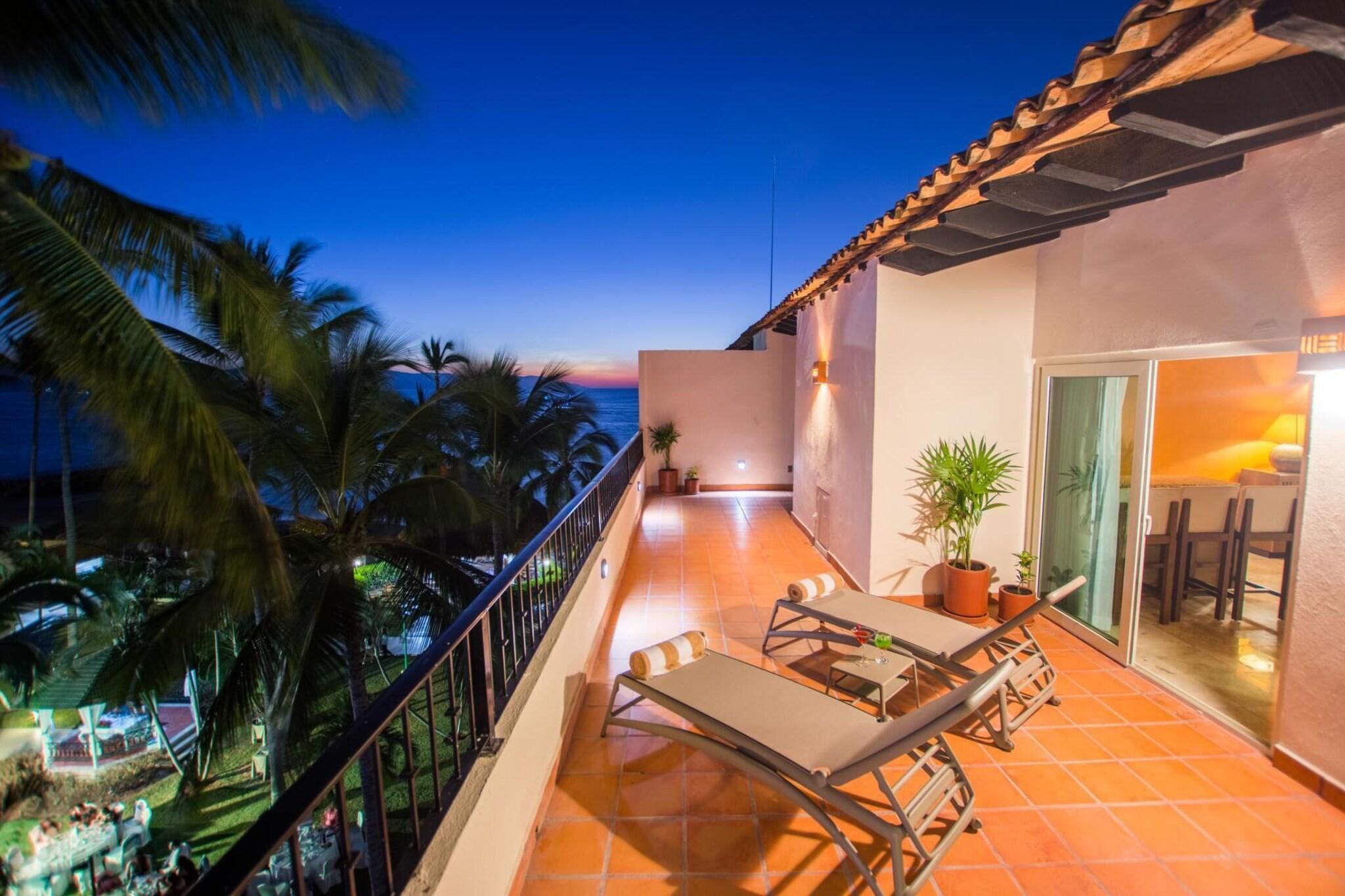 Suite Queen Size Bed