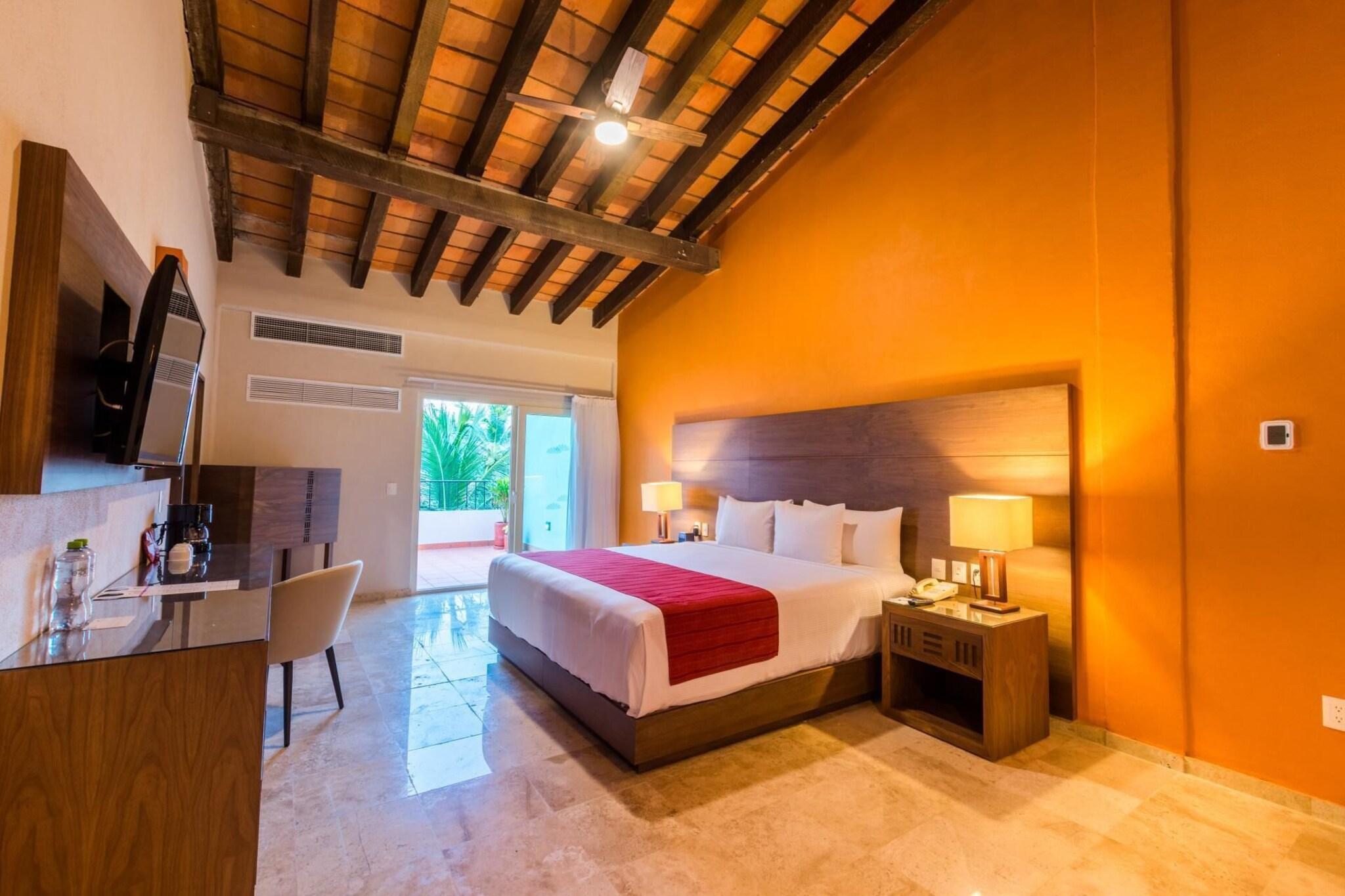 Suite Queen Size Bed