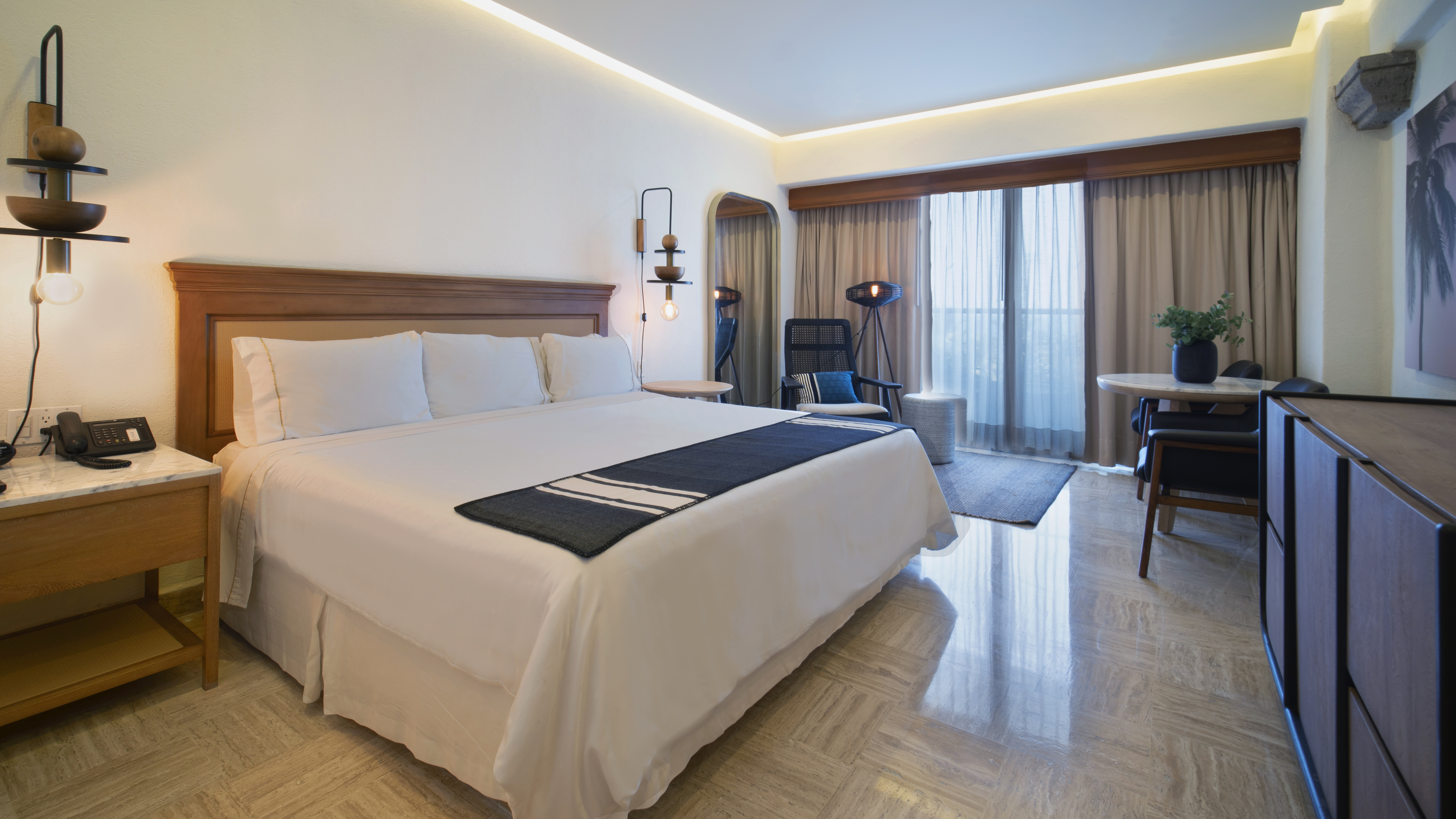 Room Partial Ocean View King Bed