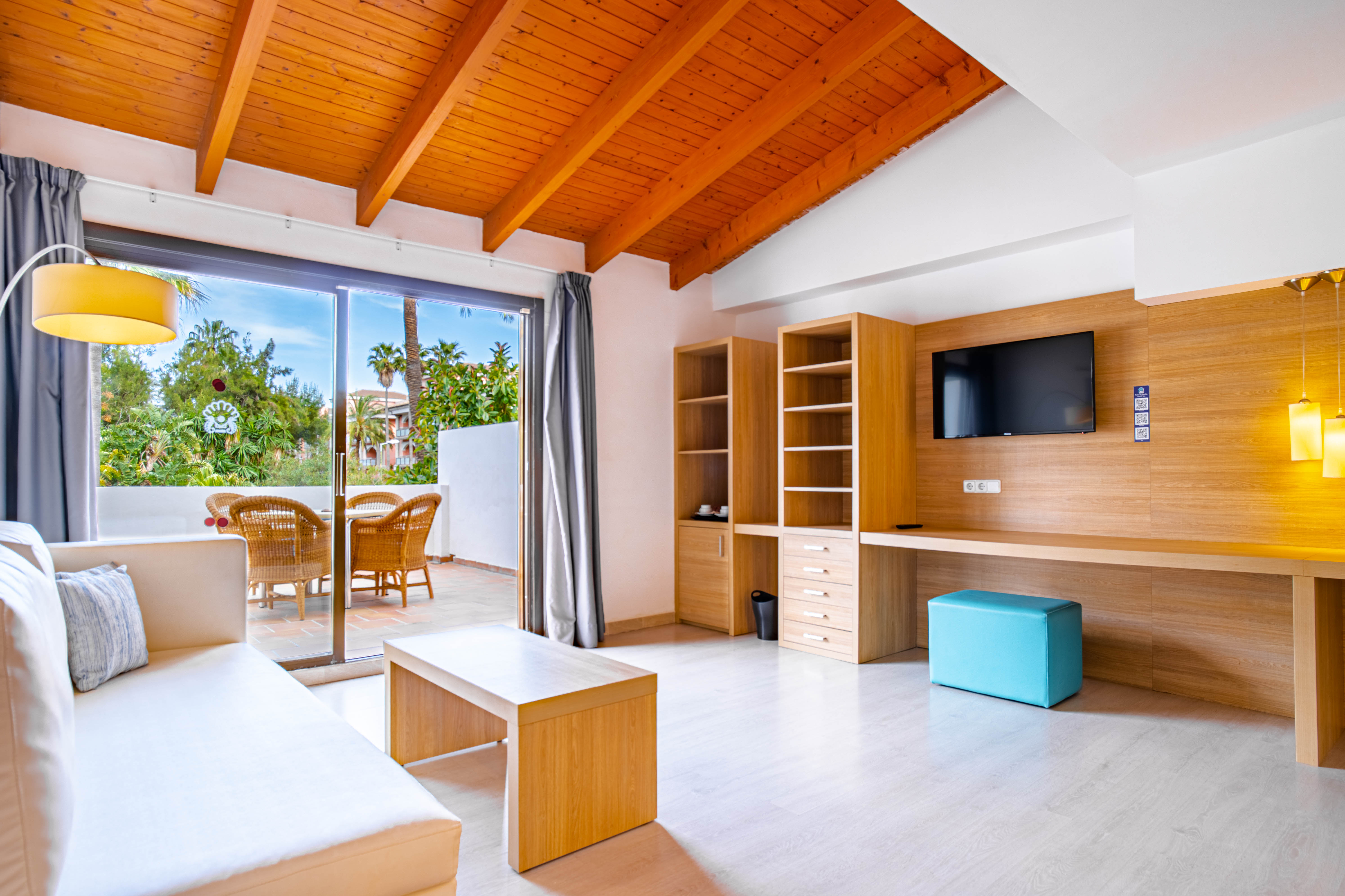 Junior Suite with Terrace