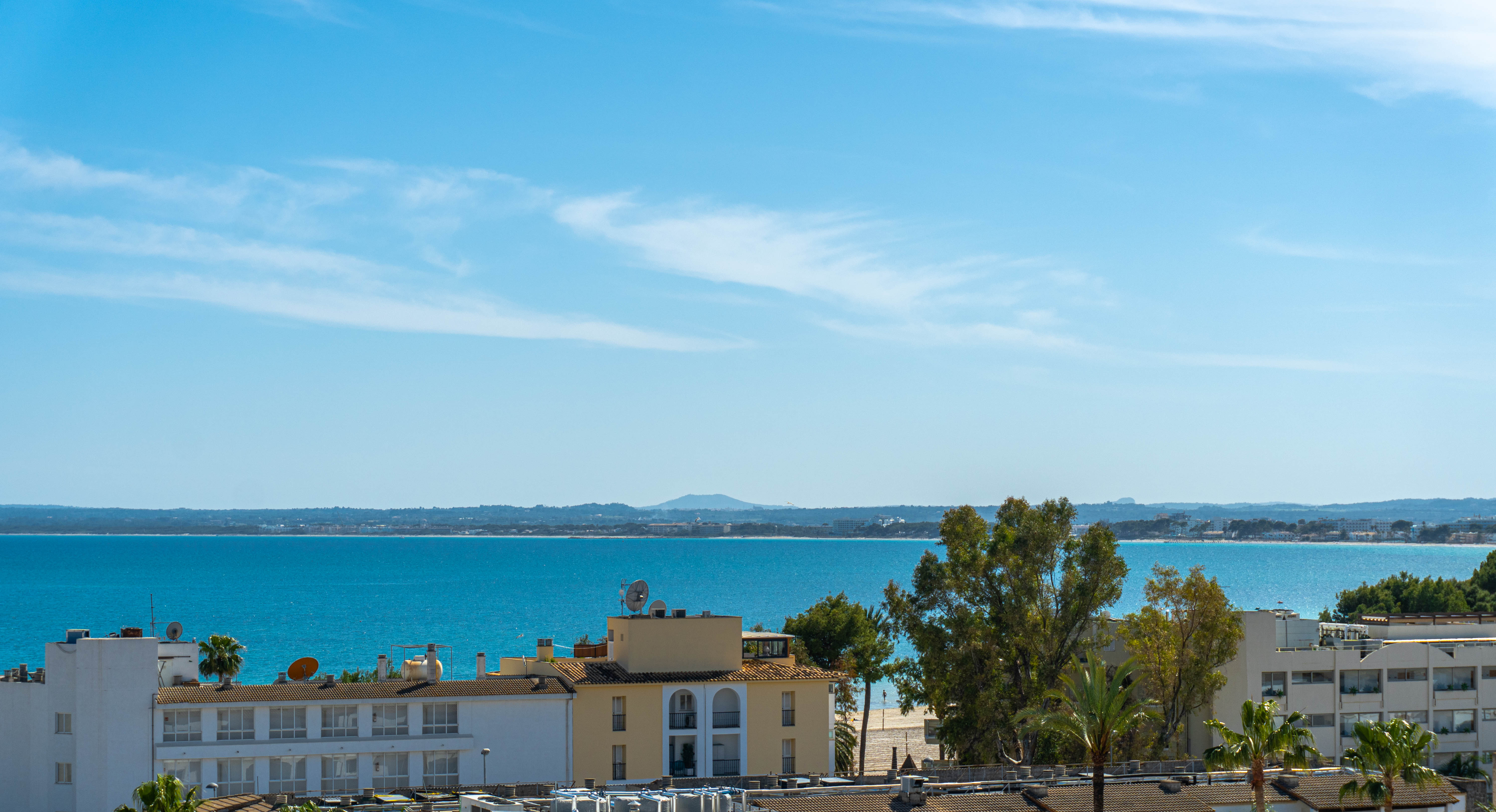 Double or Twin Side Sea View