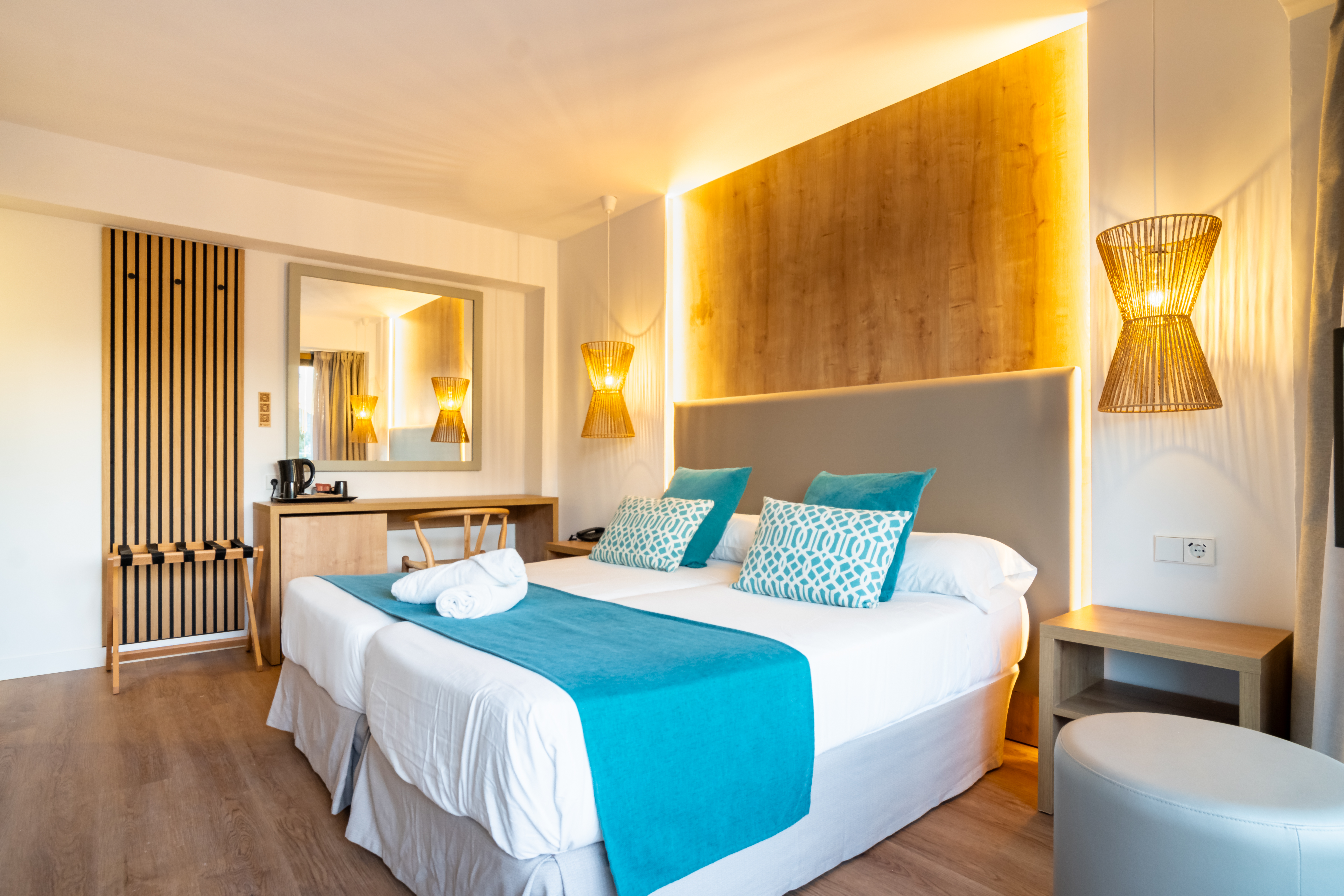 Double or Twin Standard