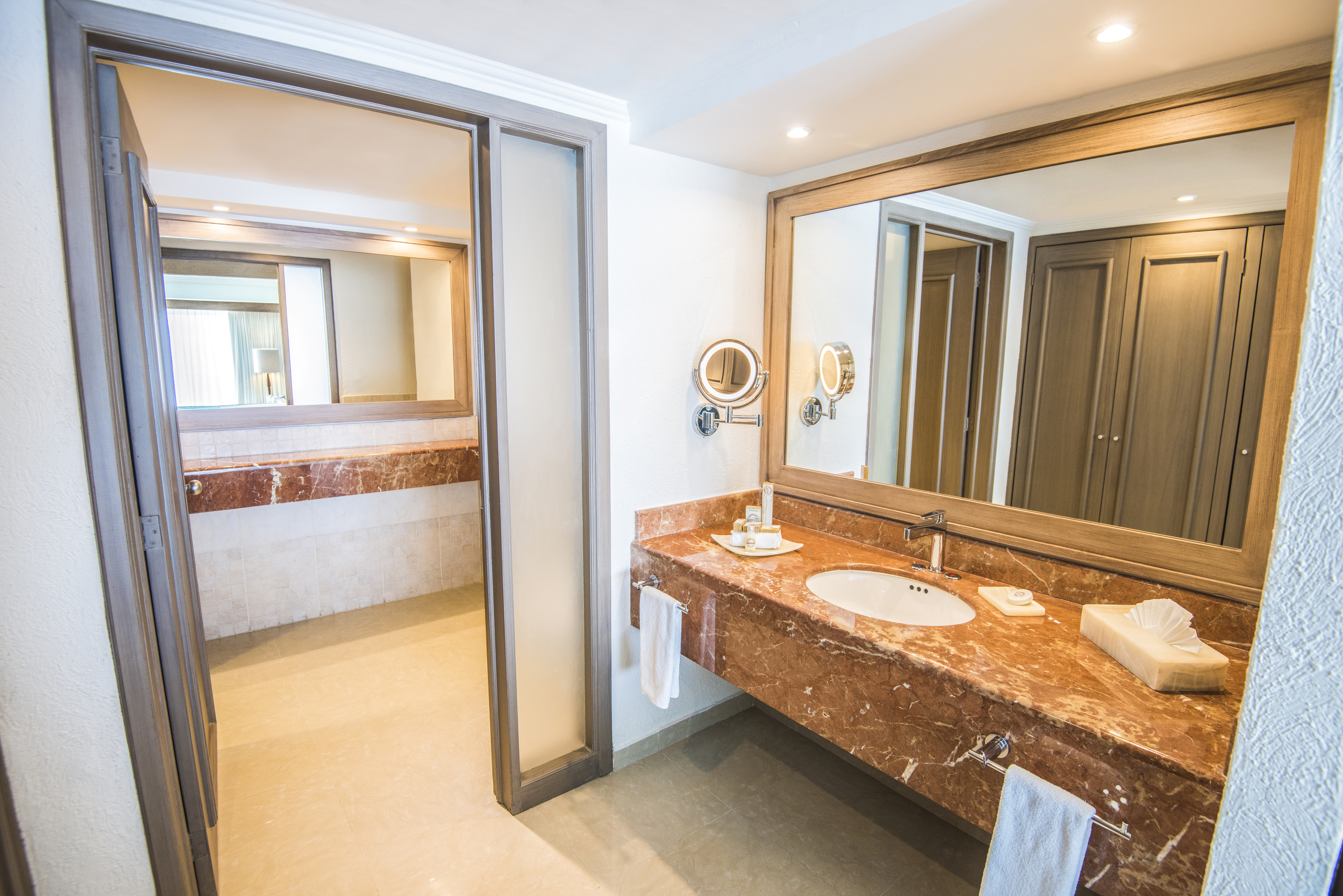 Suite Ocean Front One Bedroom