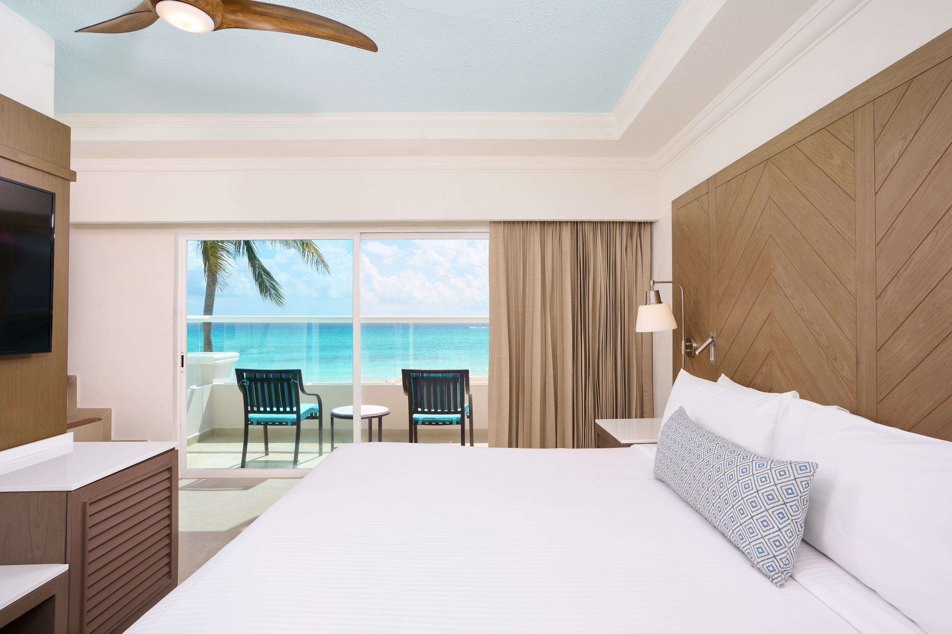 Suite Ocean Front One Bedroom