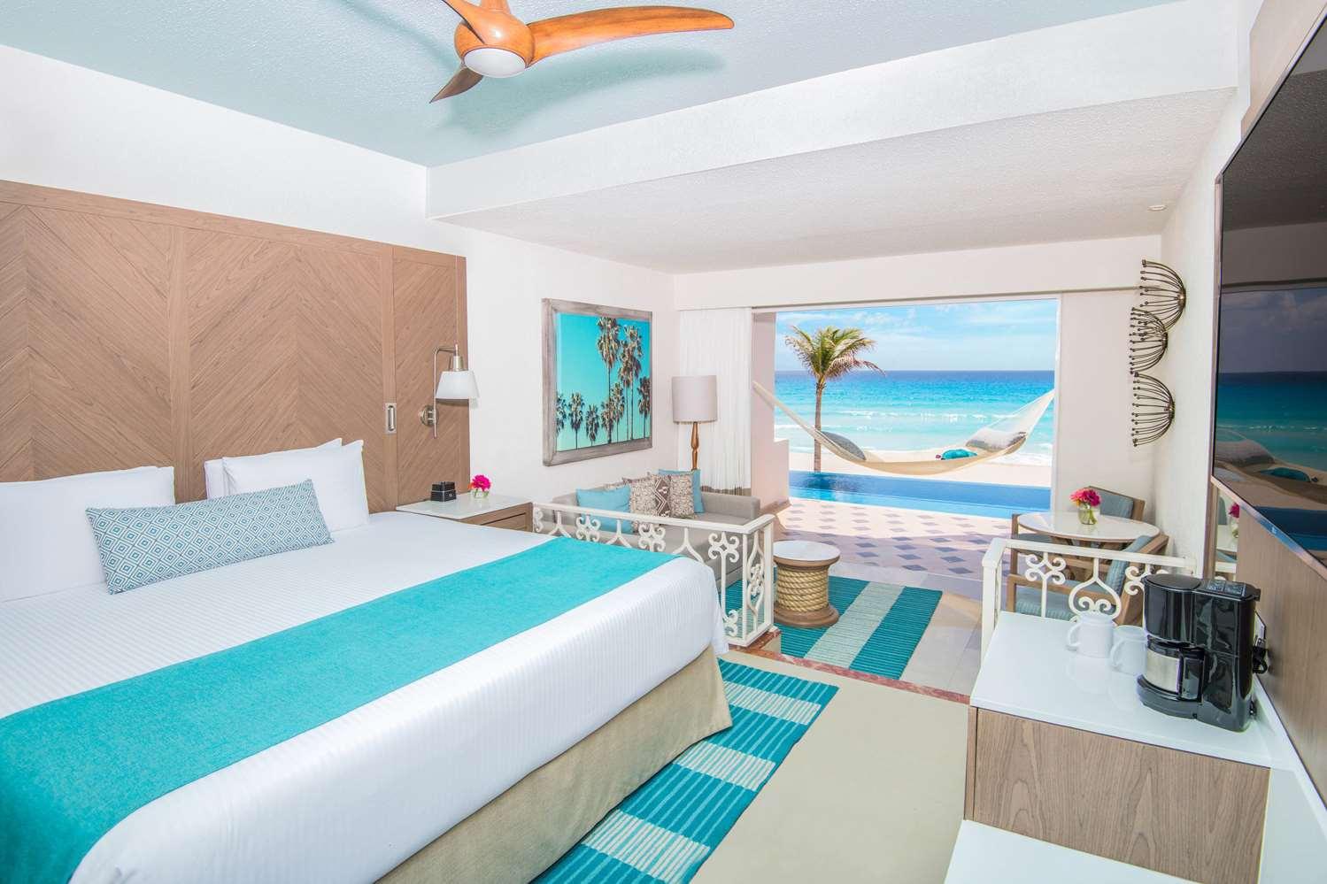 Junior Suite Beach Front