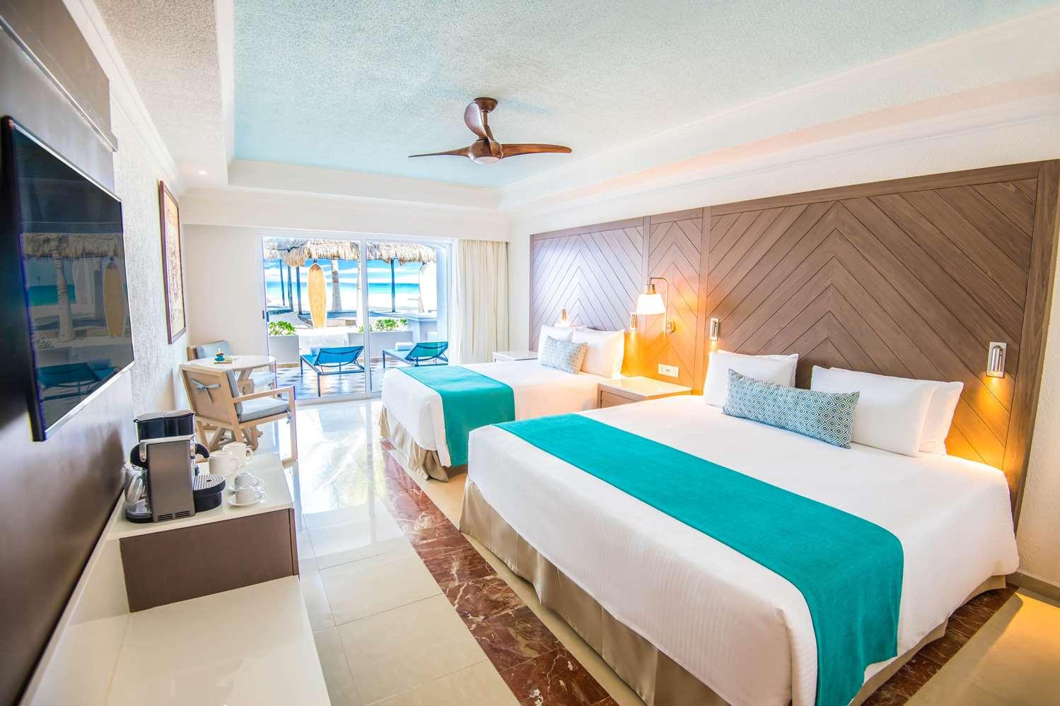 Junior Suite Beach Front