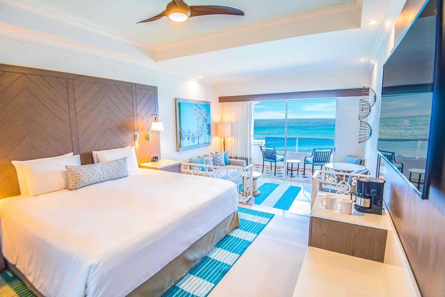 Junior Suite Ocean Front