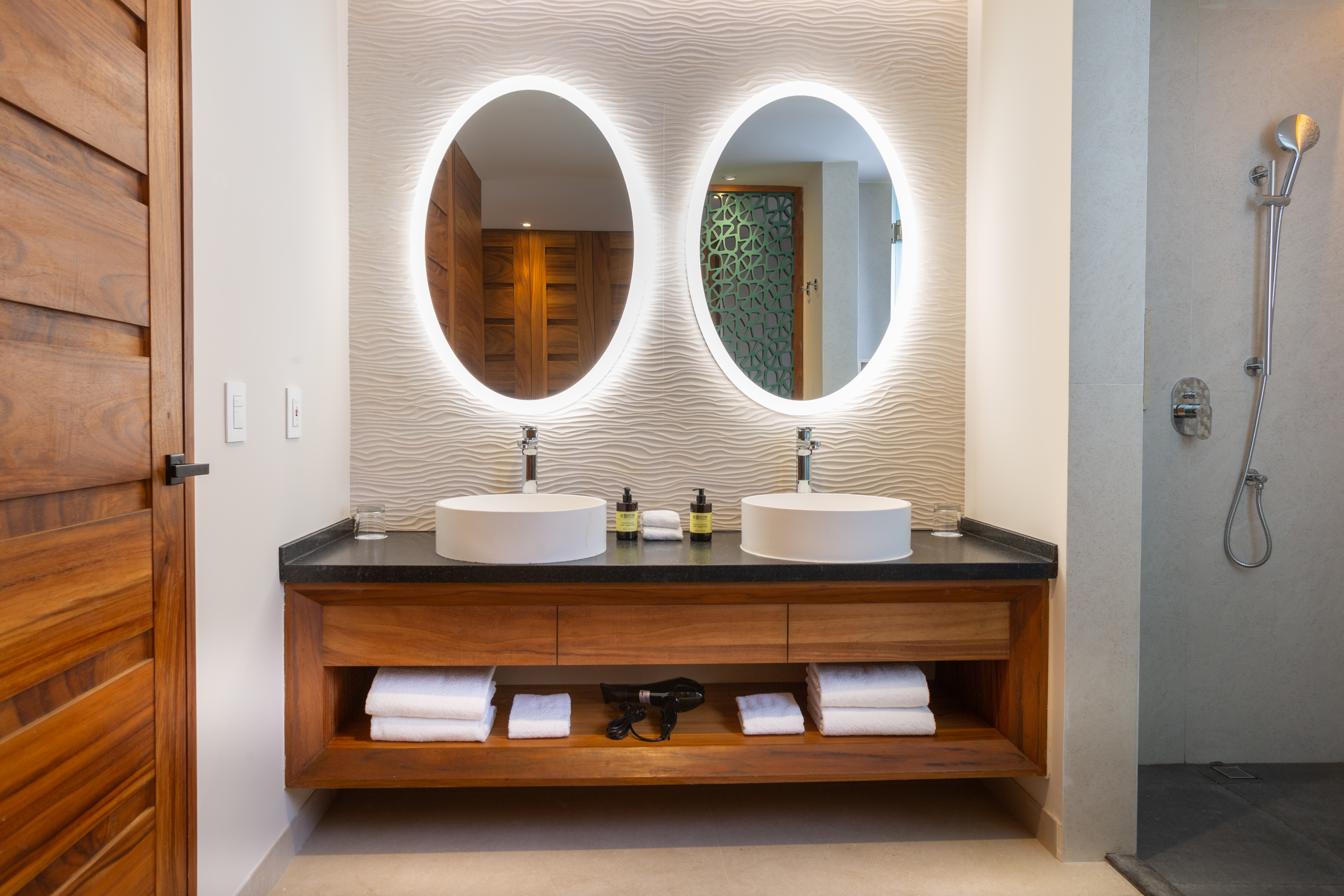 Junior Suite Ocean Front