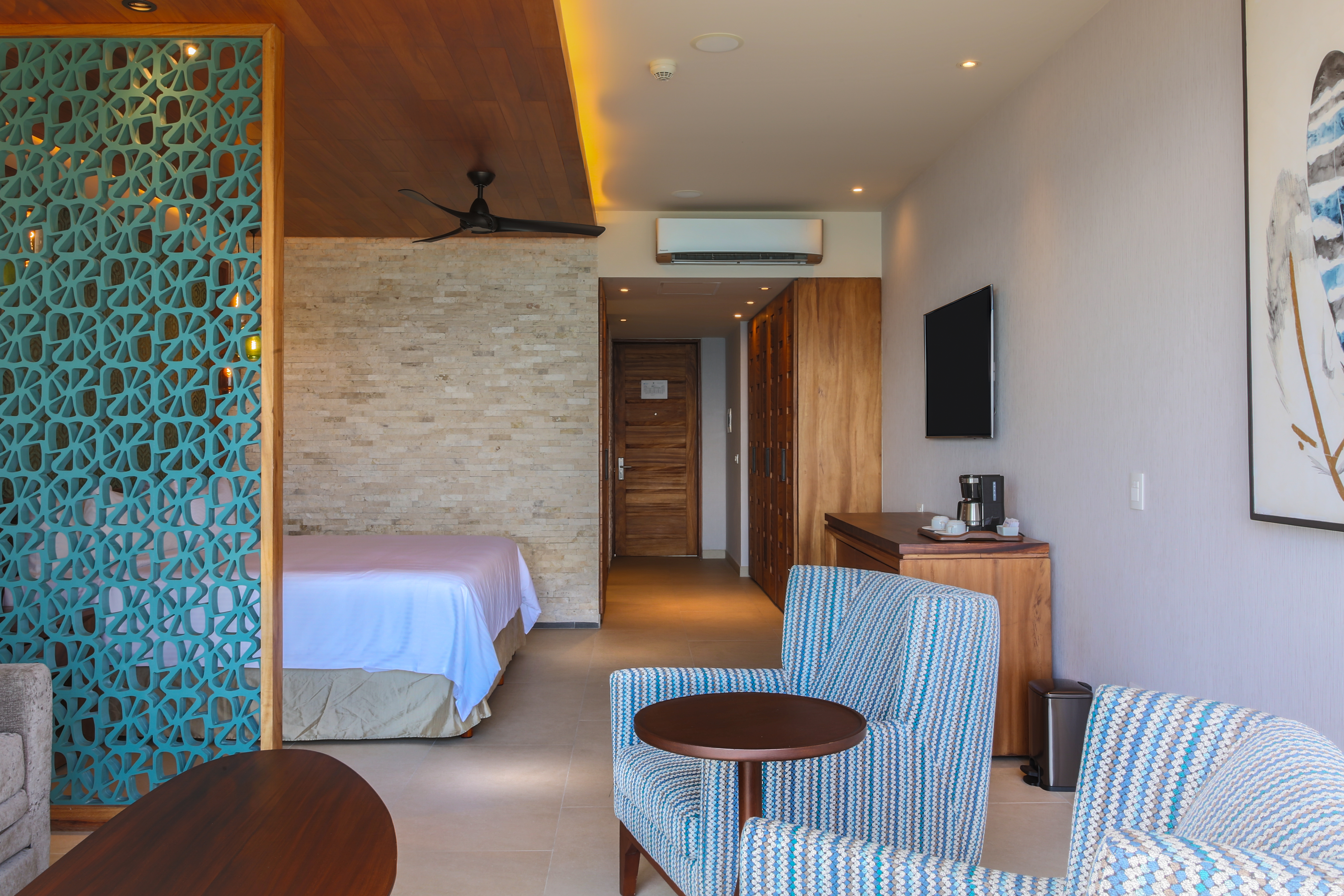 Junior Suite King Size Bed