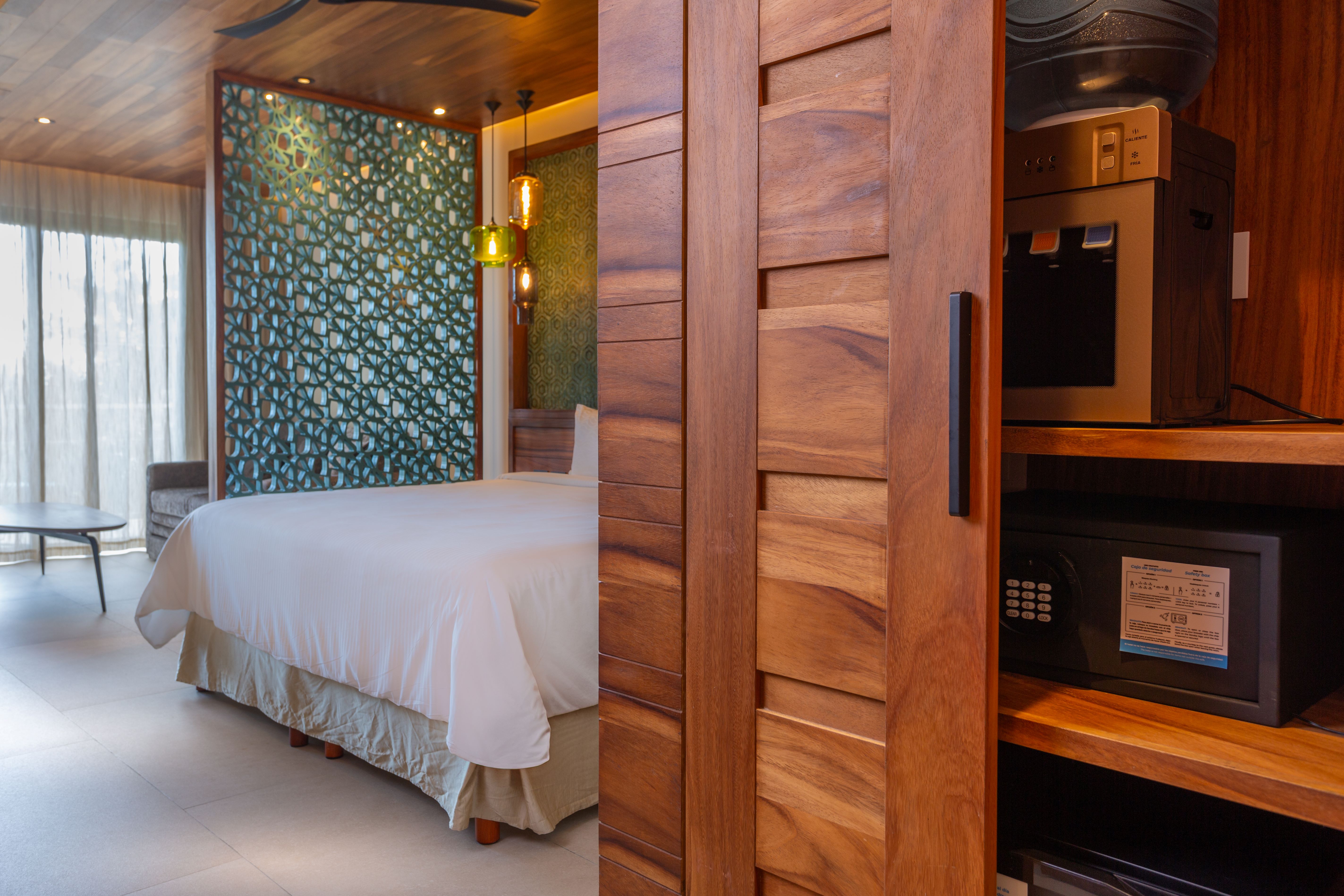 Junior Suite King Size Bed