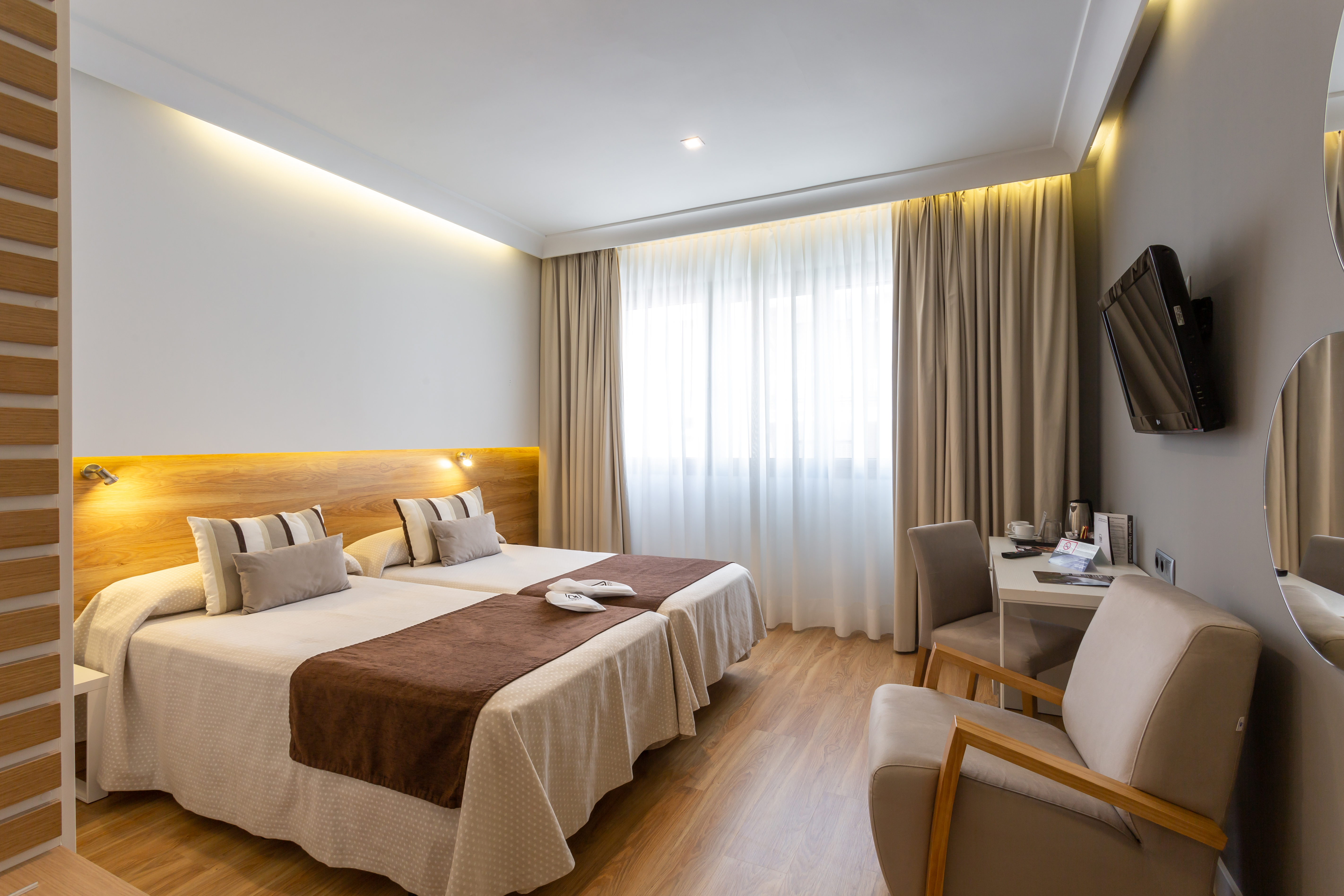 Double or Twin Standard