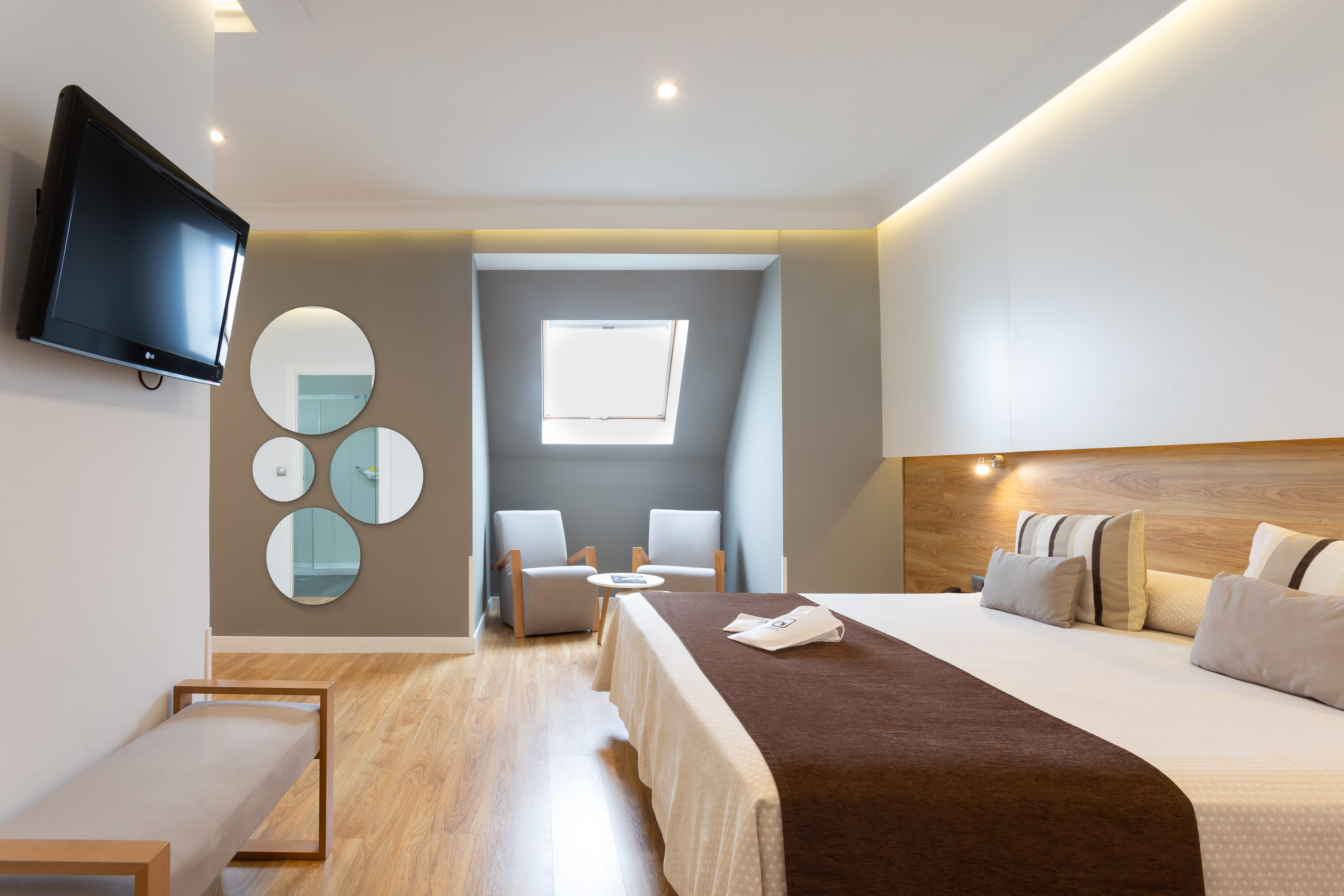 Double or Twin Standard