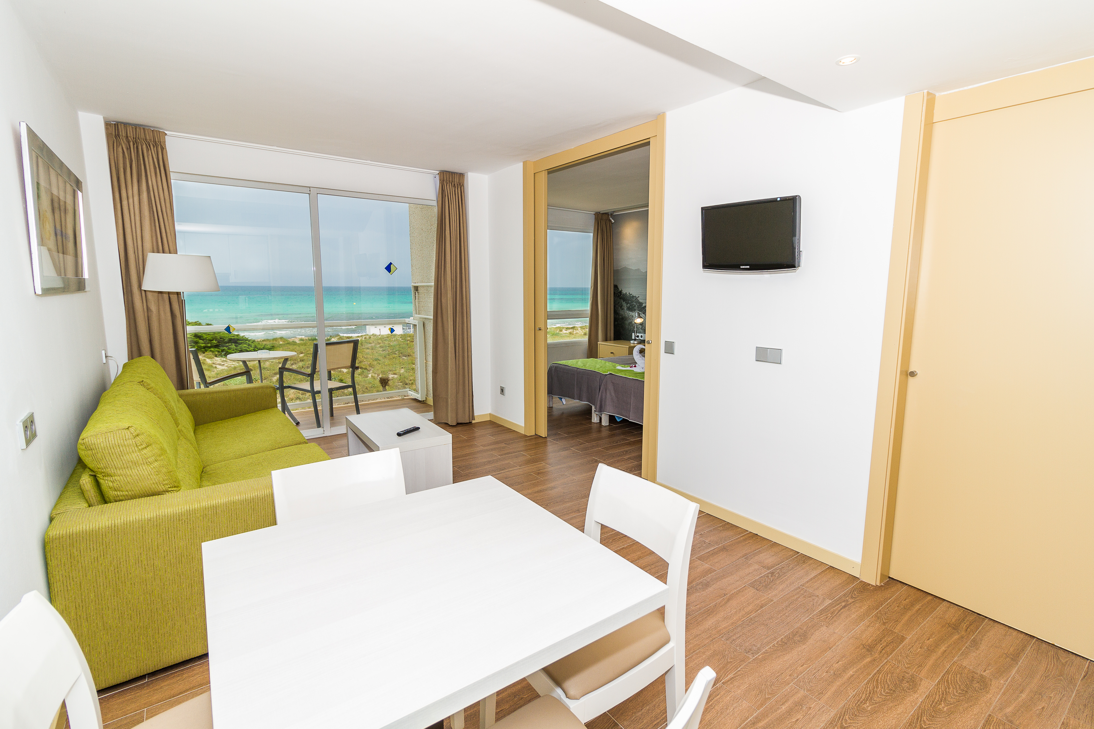 Apartment Side Sea View