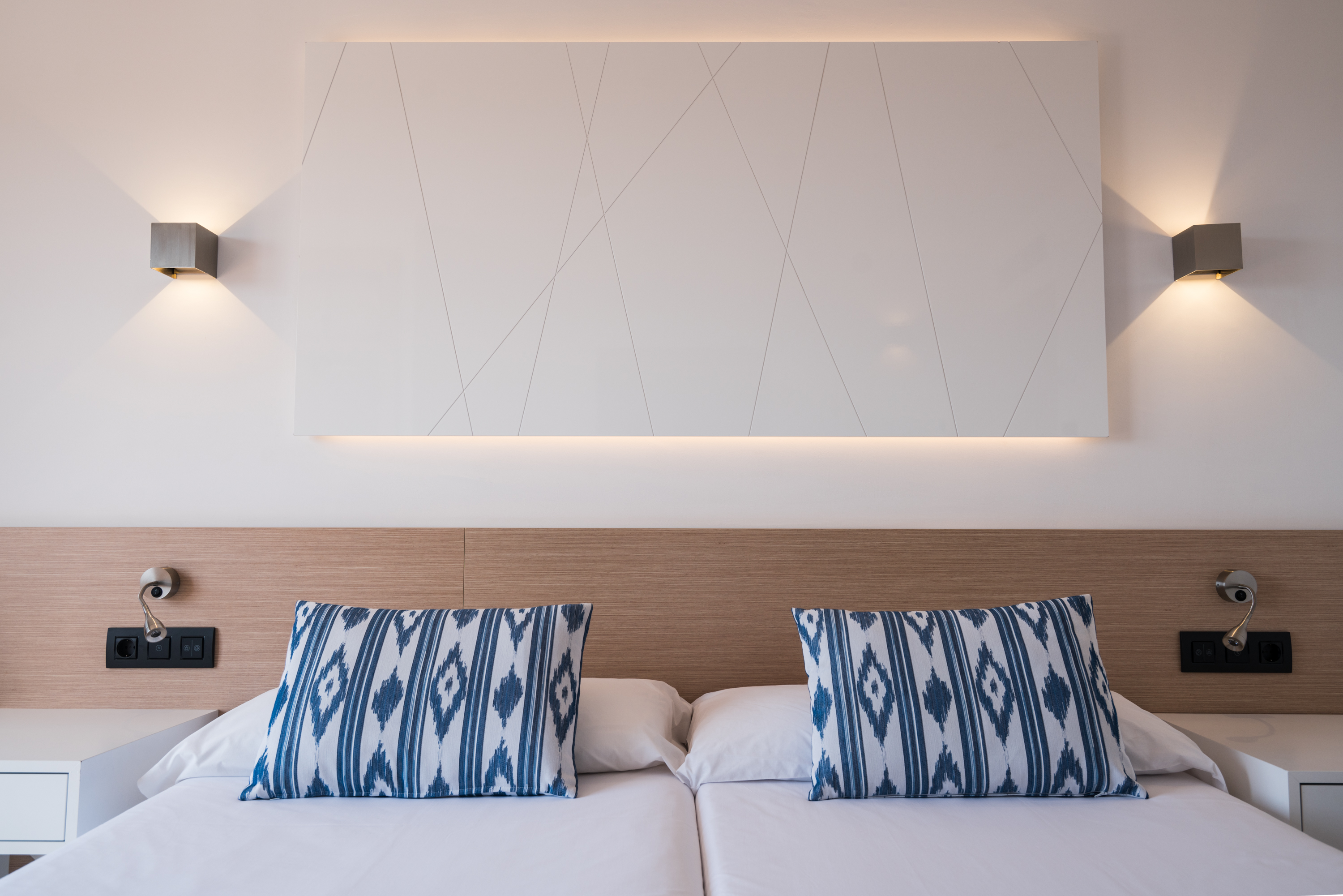 Double or Twin Standard