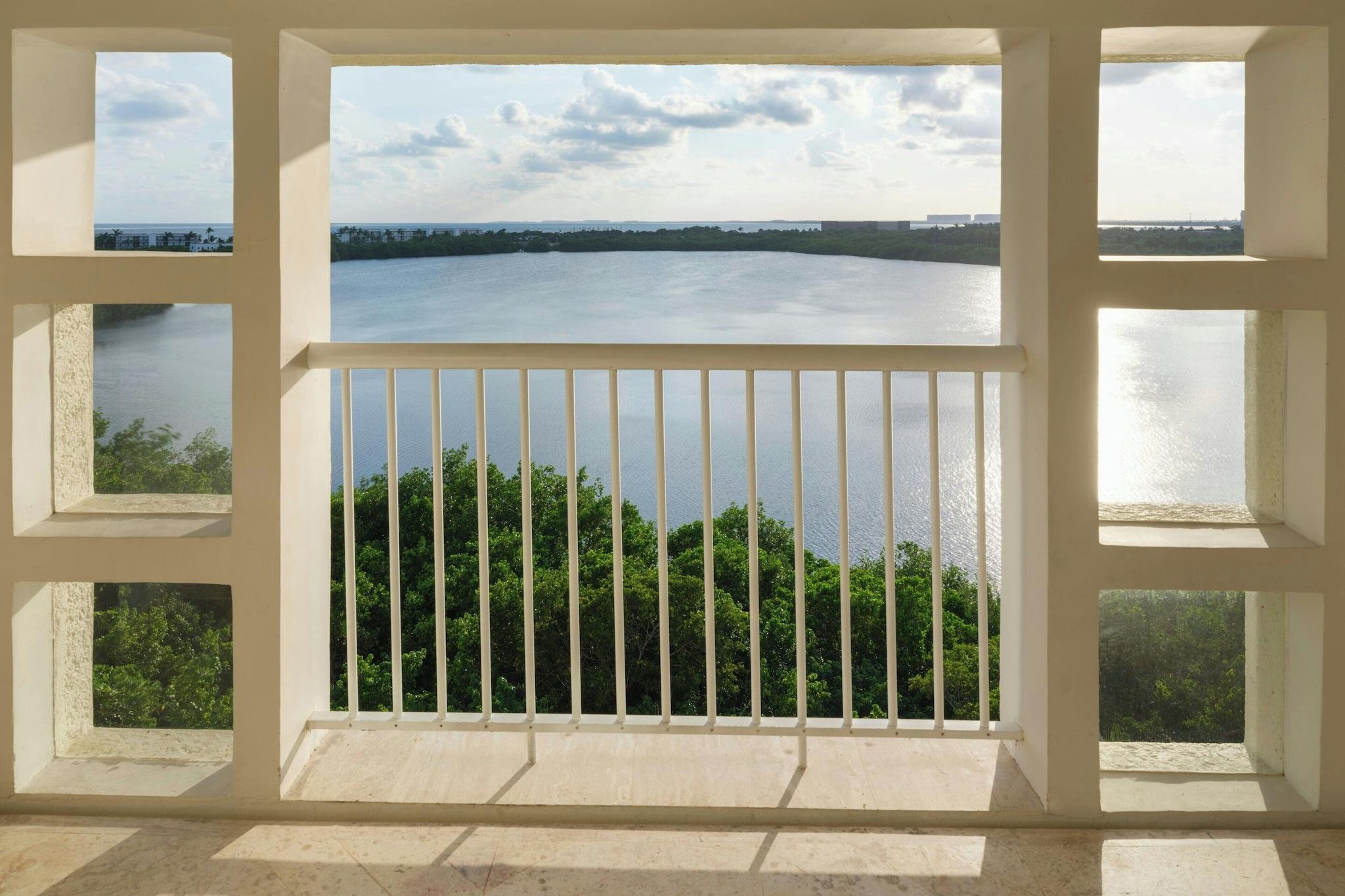 Room Deluxe Lagoon View