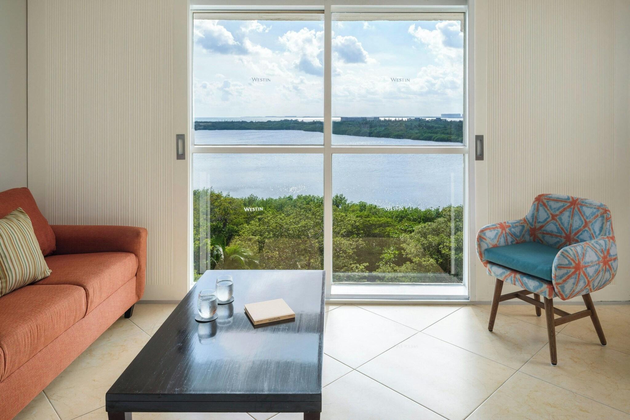 Junior Suite Lagoon View