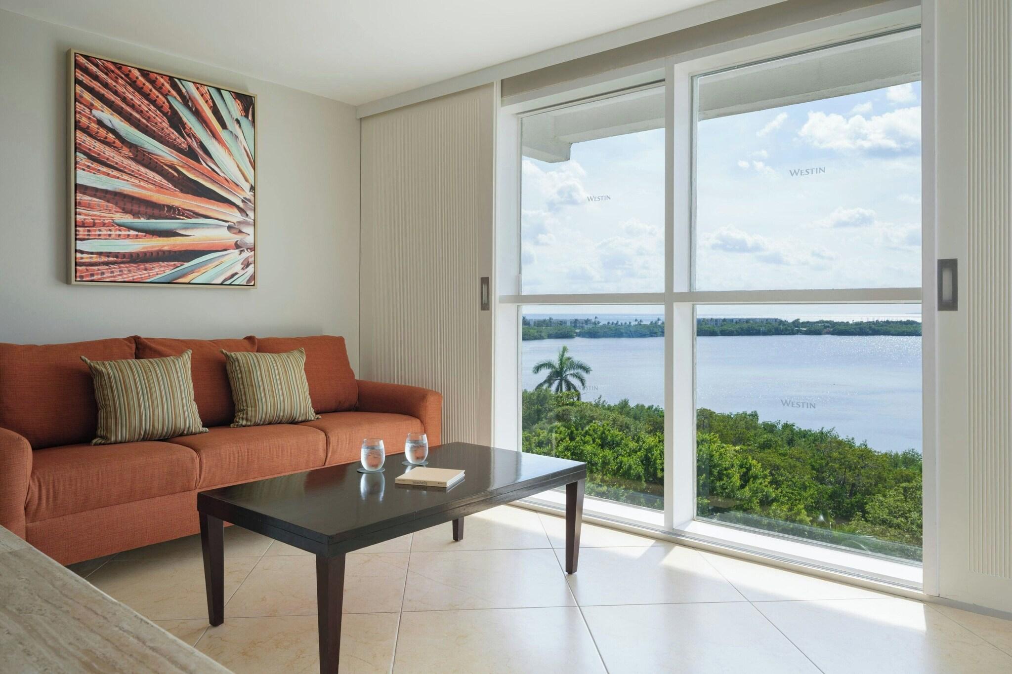 Junior Suite Lagoon View