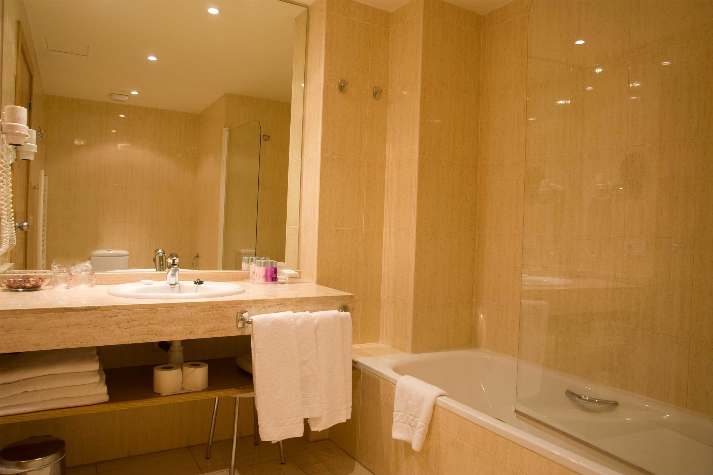 Double or Twin Capacity 3