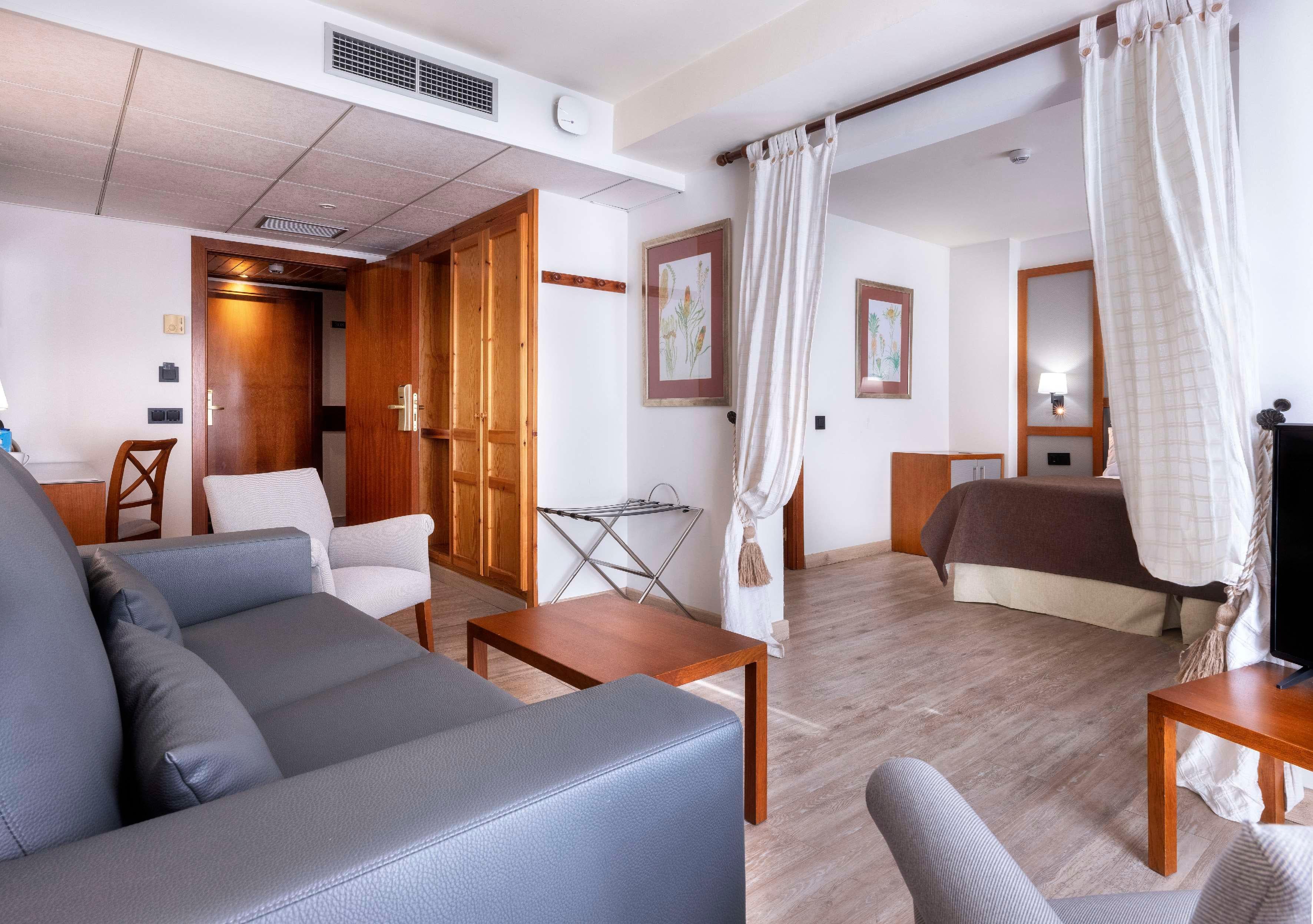 Family Room Standard