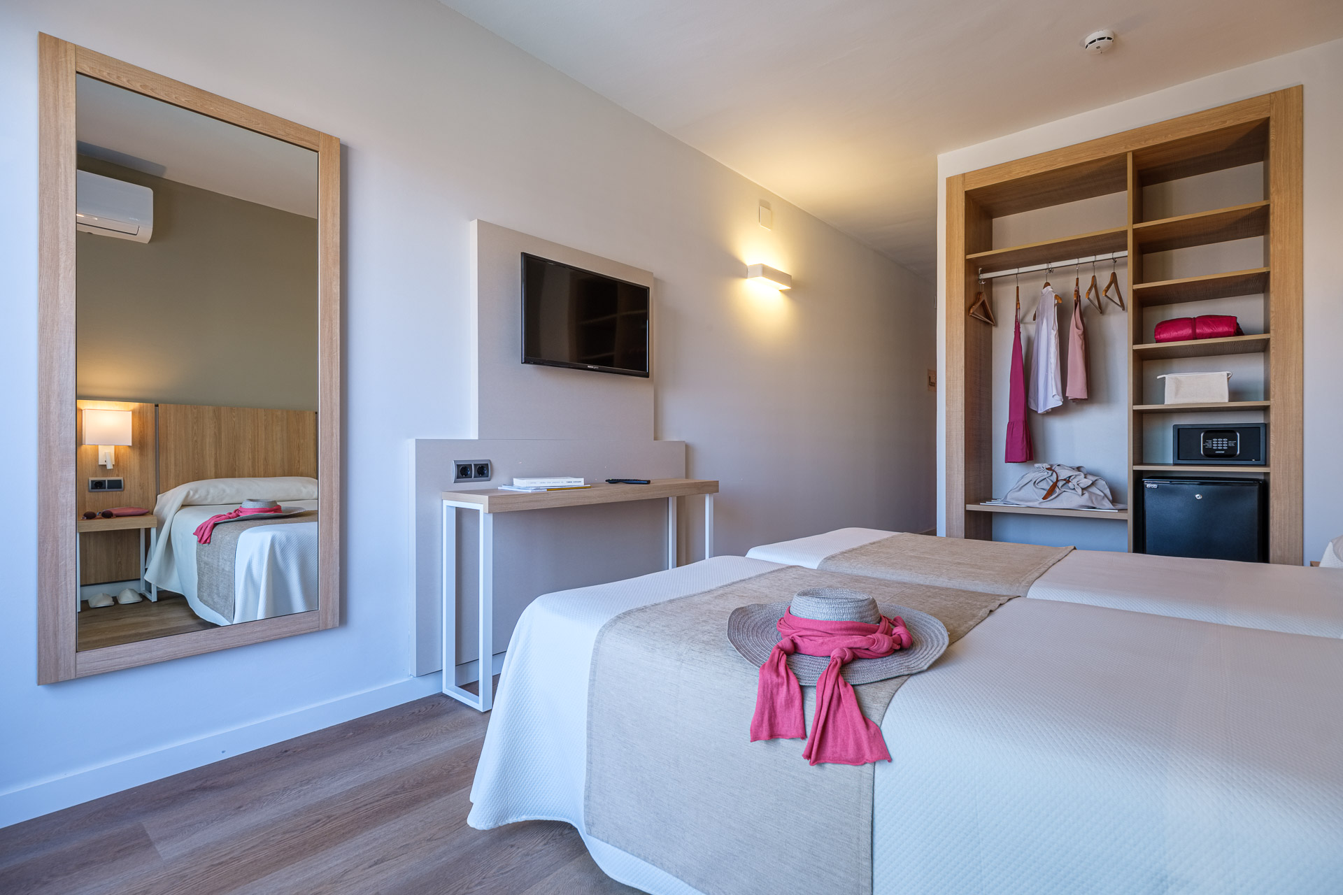 Double Single Superior