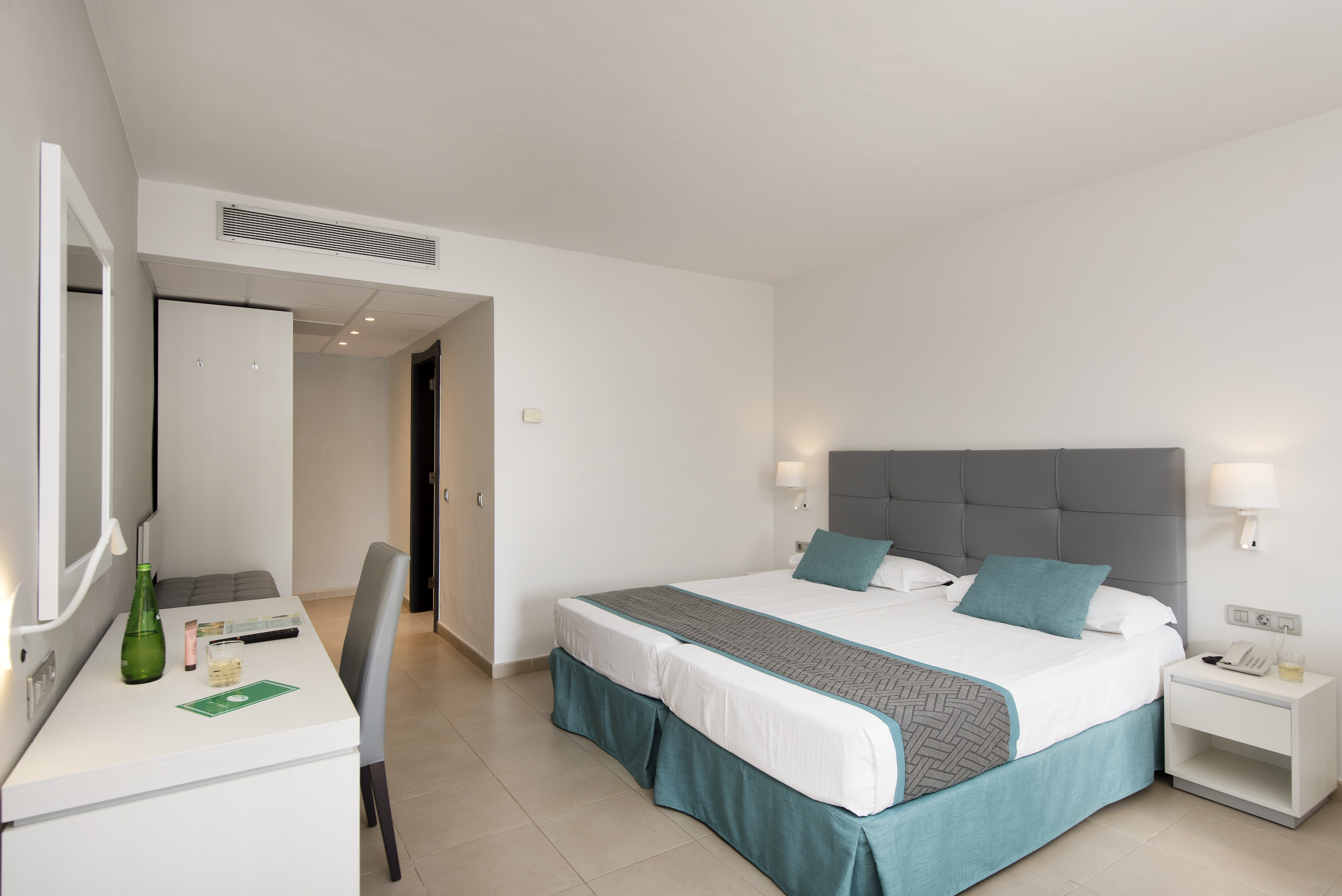 Double or Twin Standard