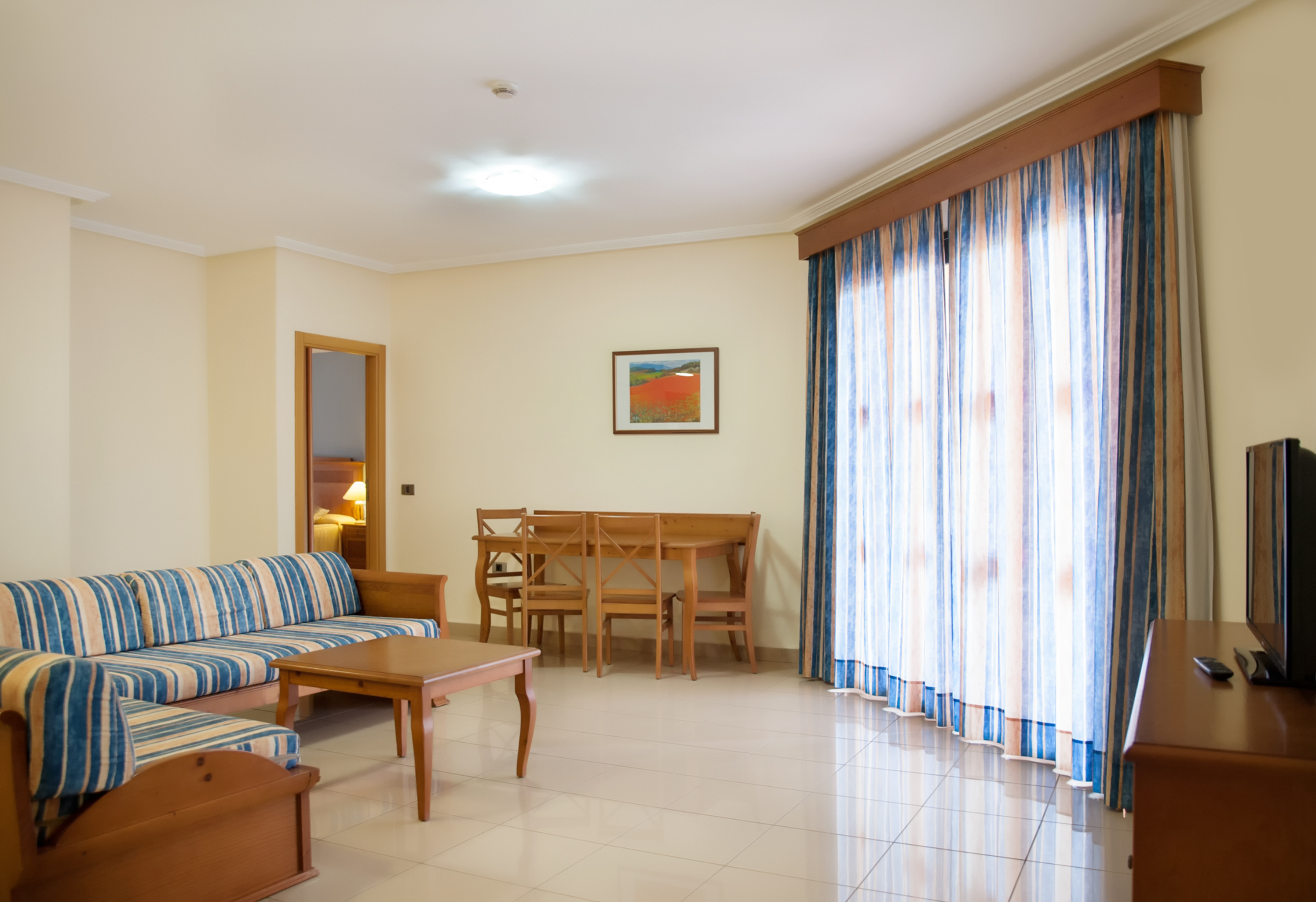 Apartment Capacity 6 Two Bedrooms