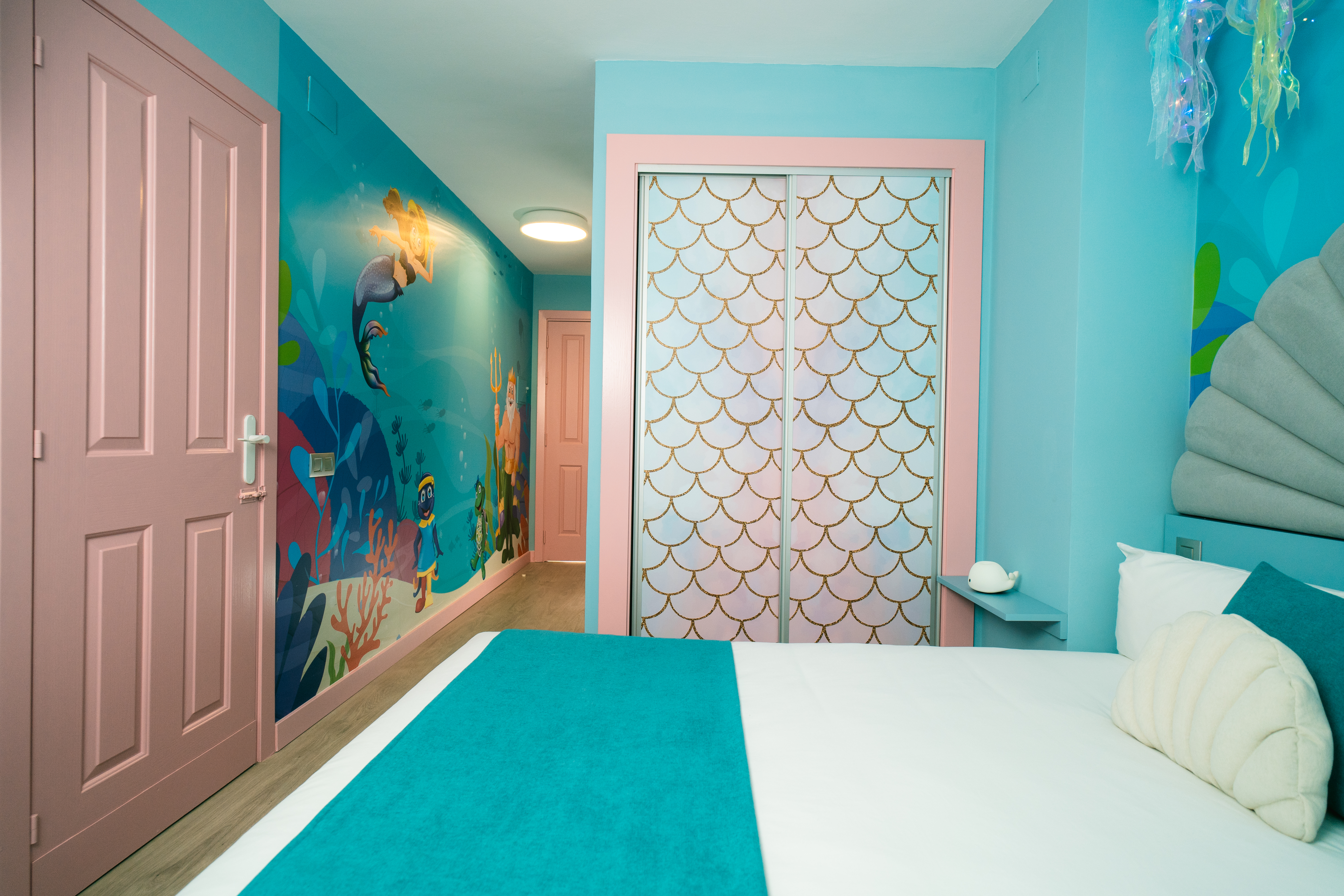 Double or Twin Deluxe