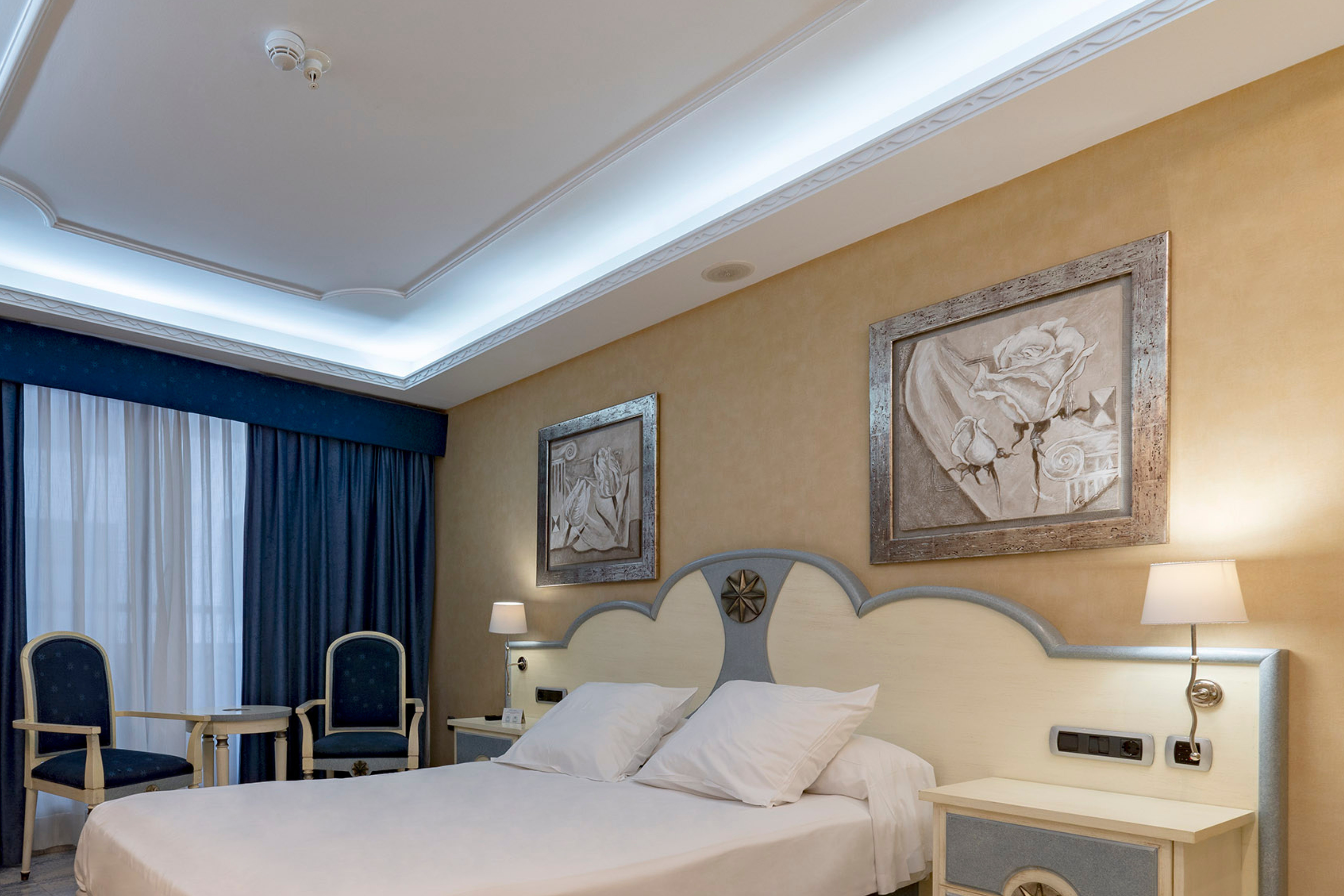 Double or Twin Standard