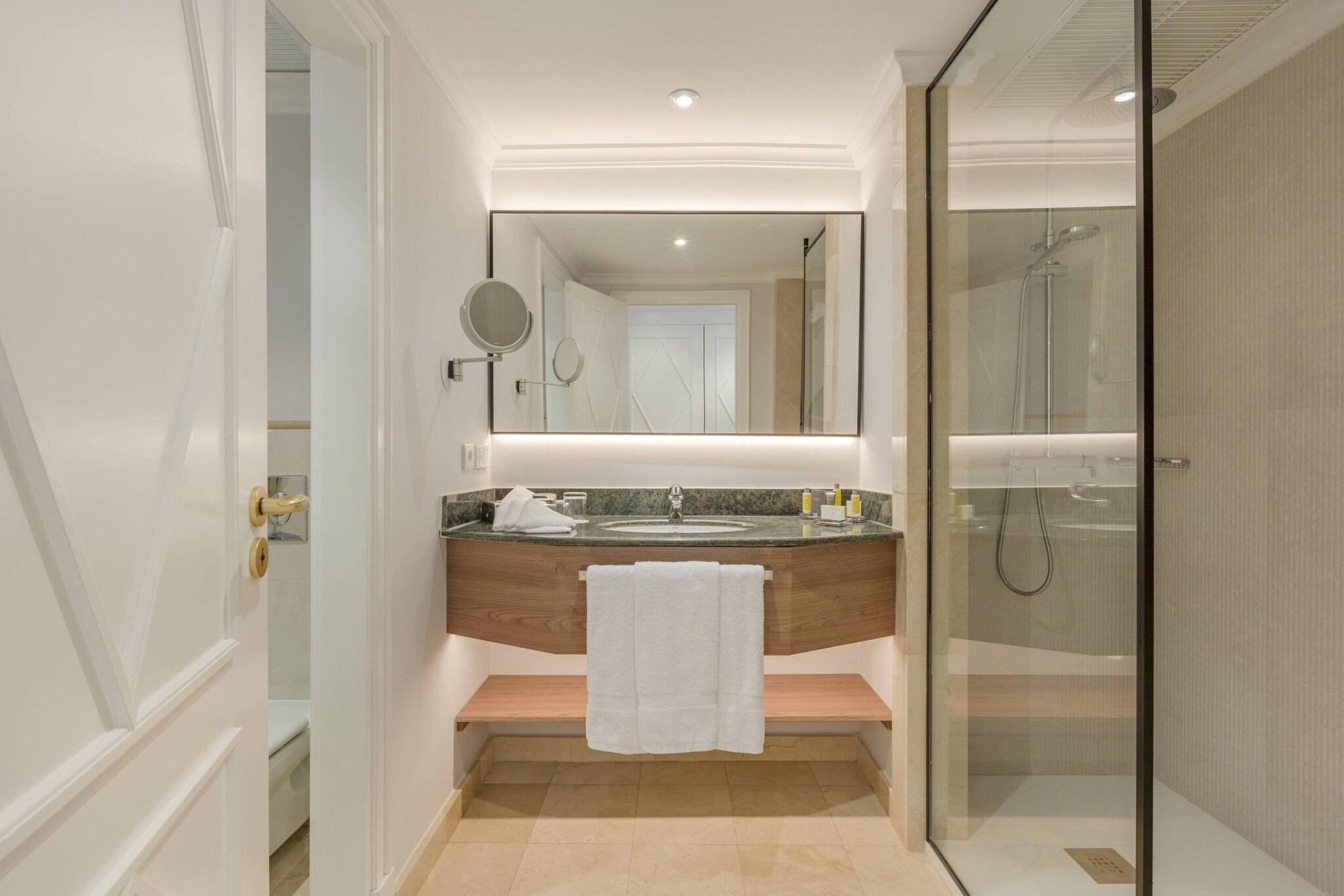 Room Superior with Views