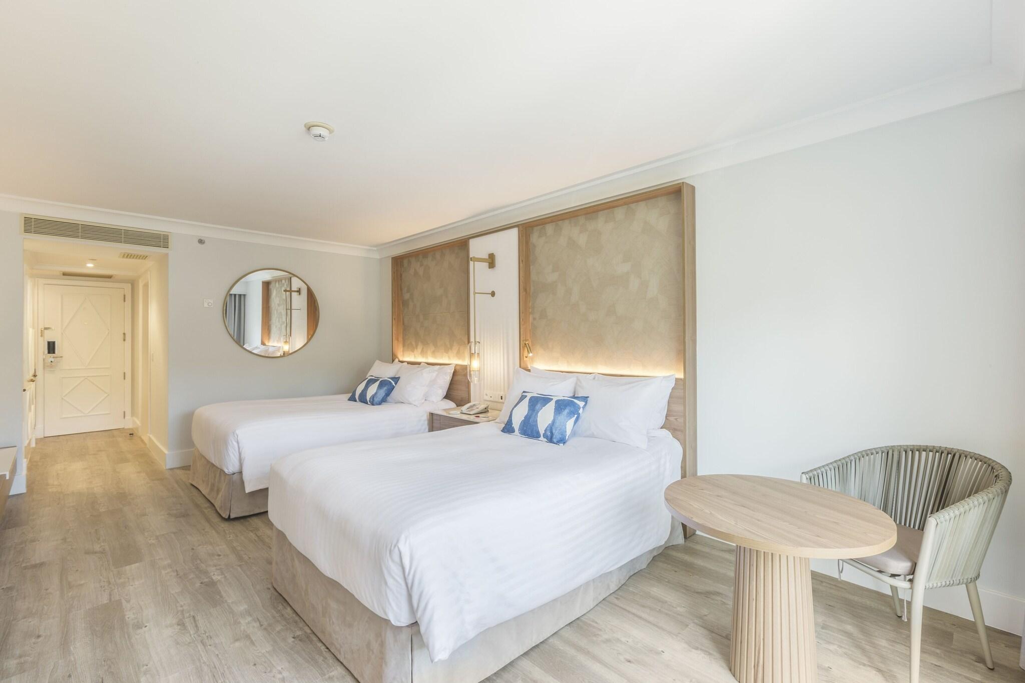 Room Superior with Views