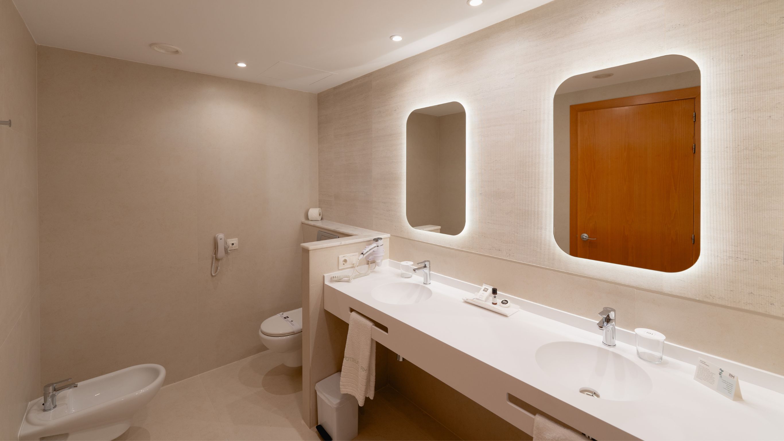 Double or Twin Standard