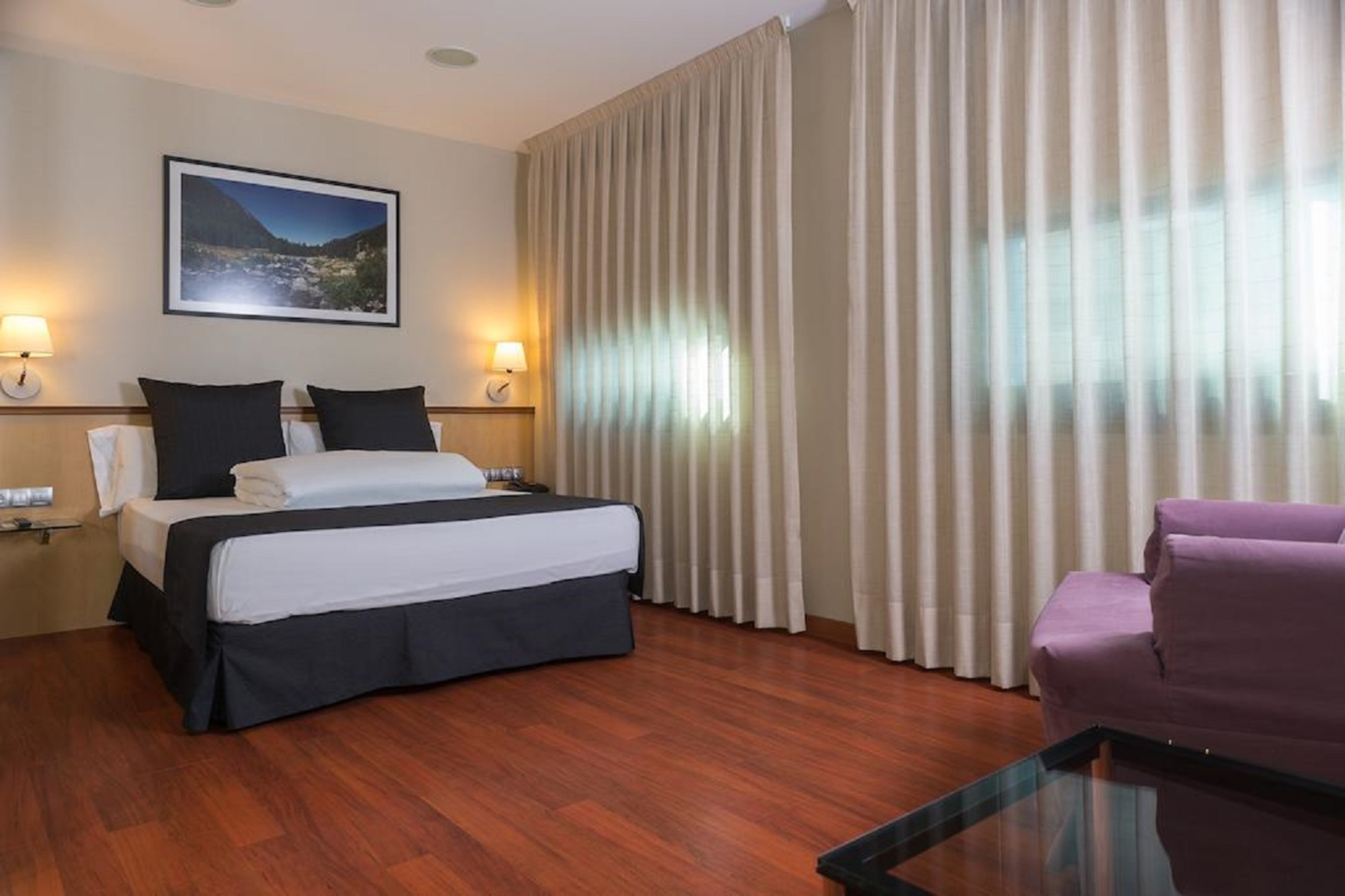 Double or Twin Standard