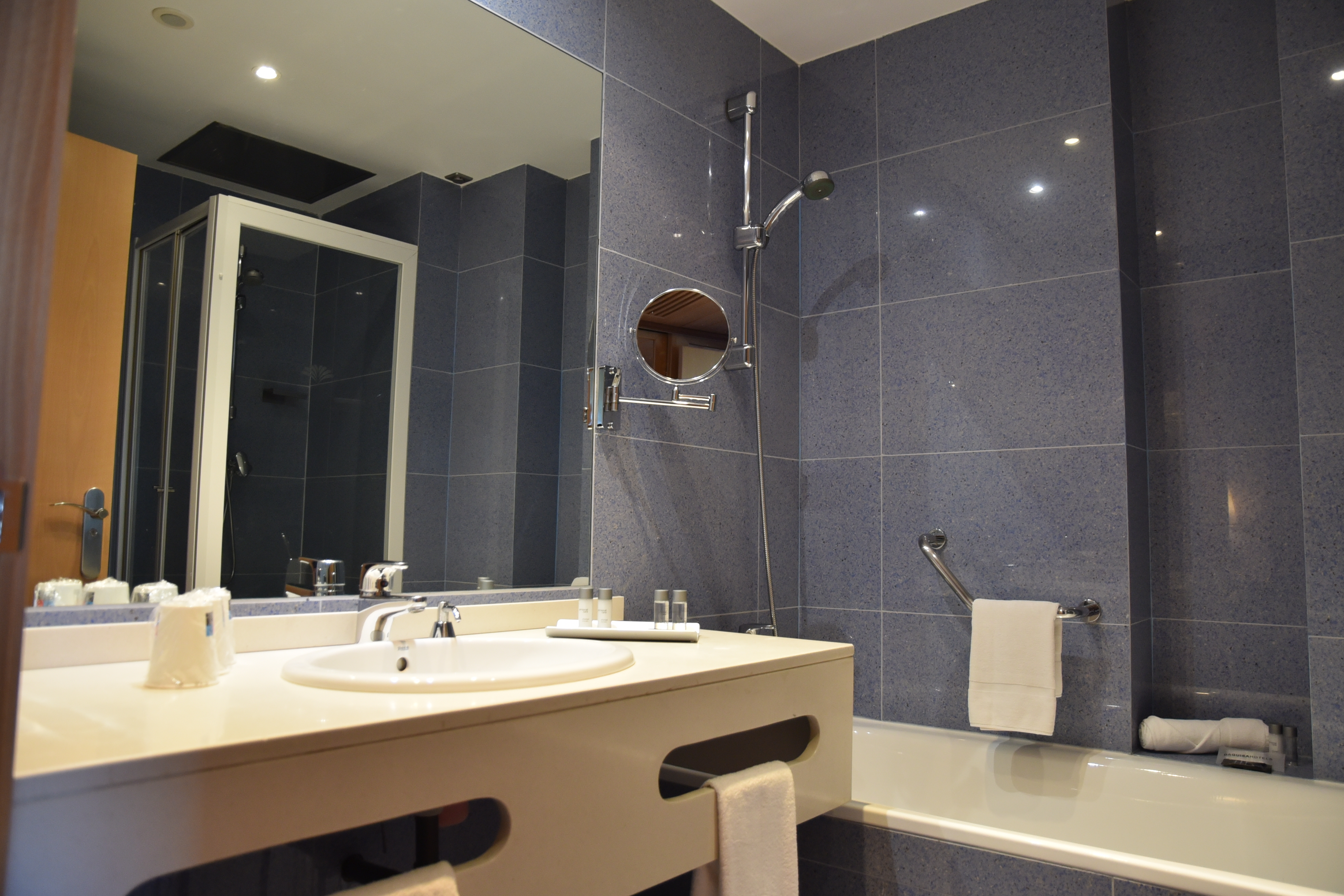 Double or Twin Standard