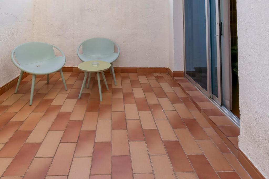 Quadruple with Terrace