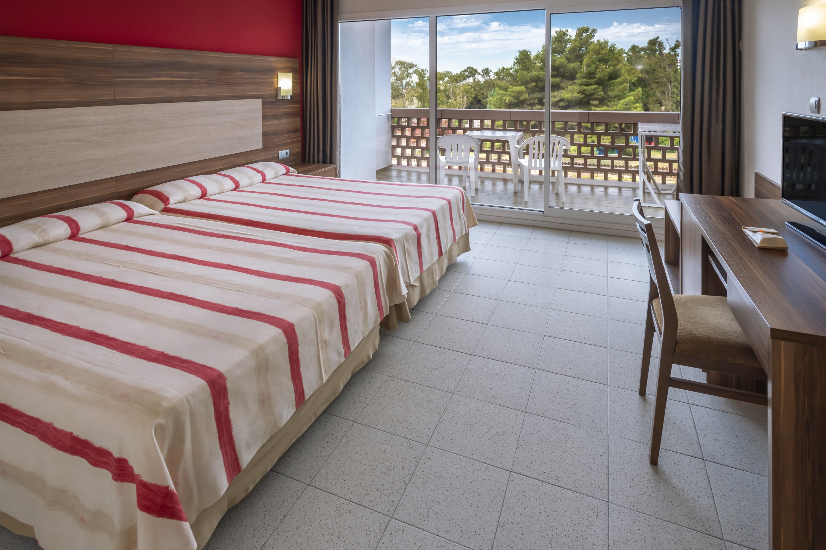 Double or Twin Standard