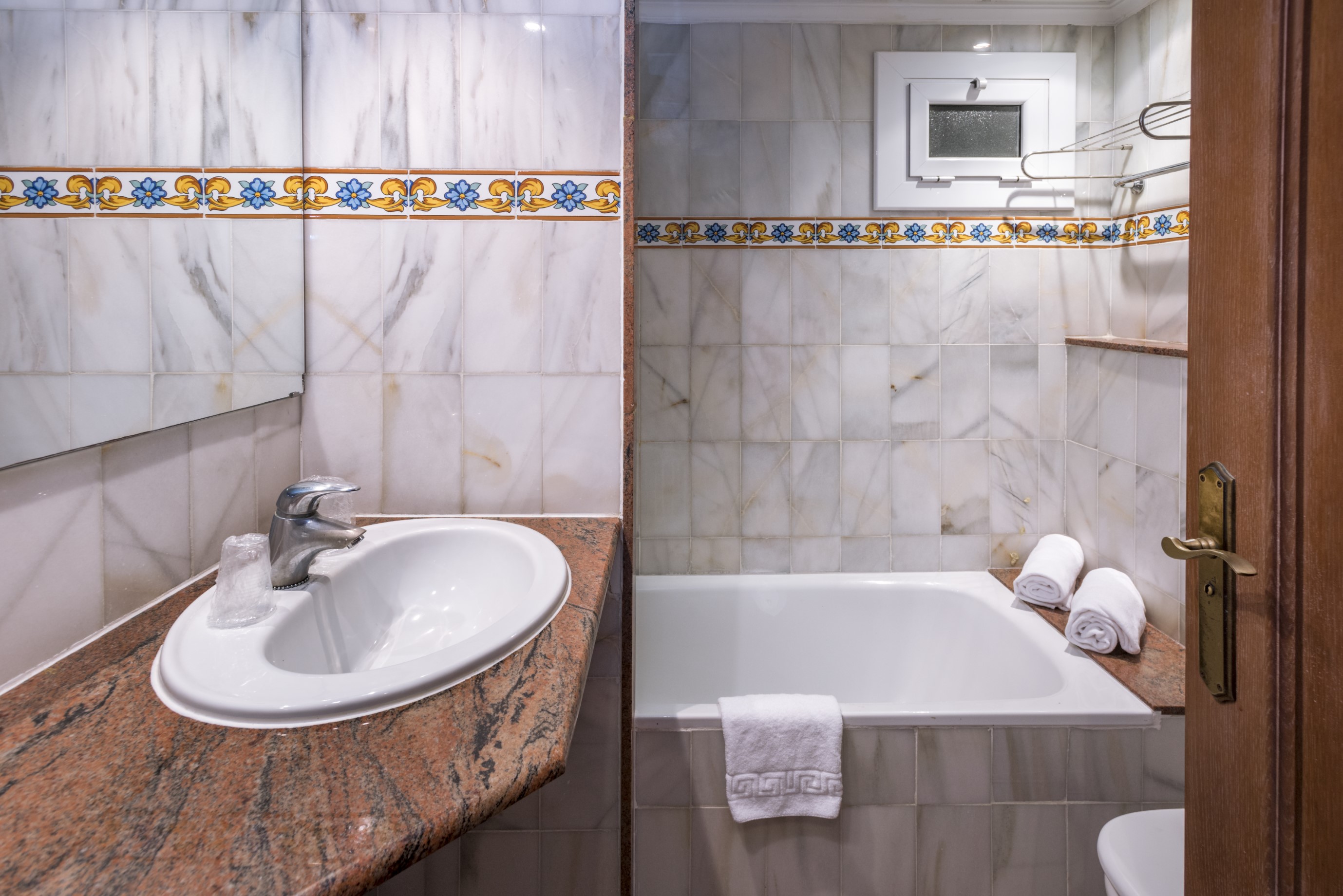 Double or Twin Standard