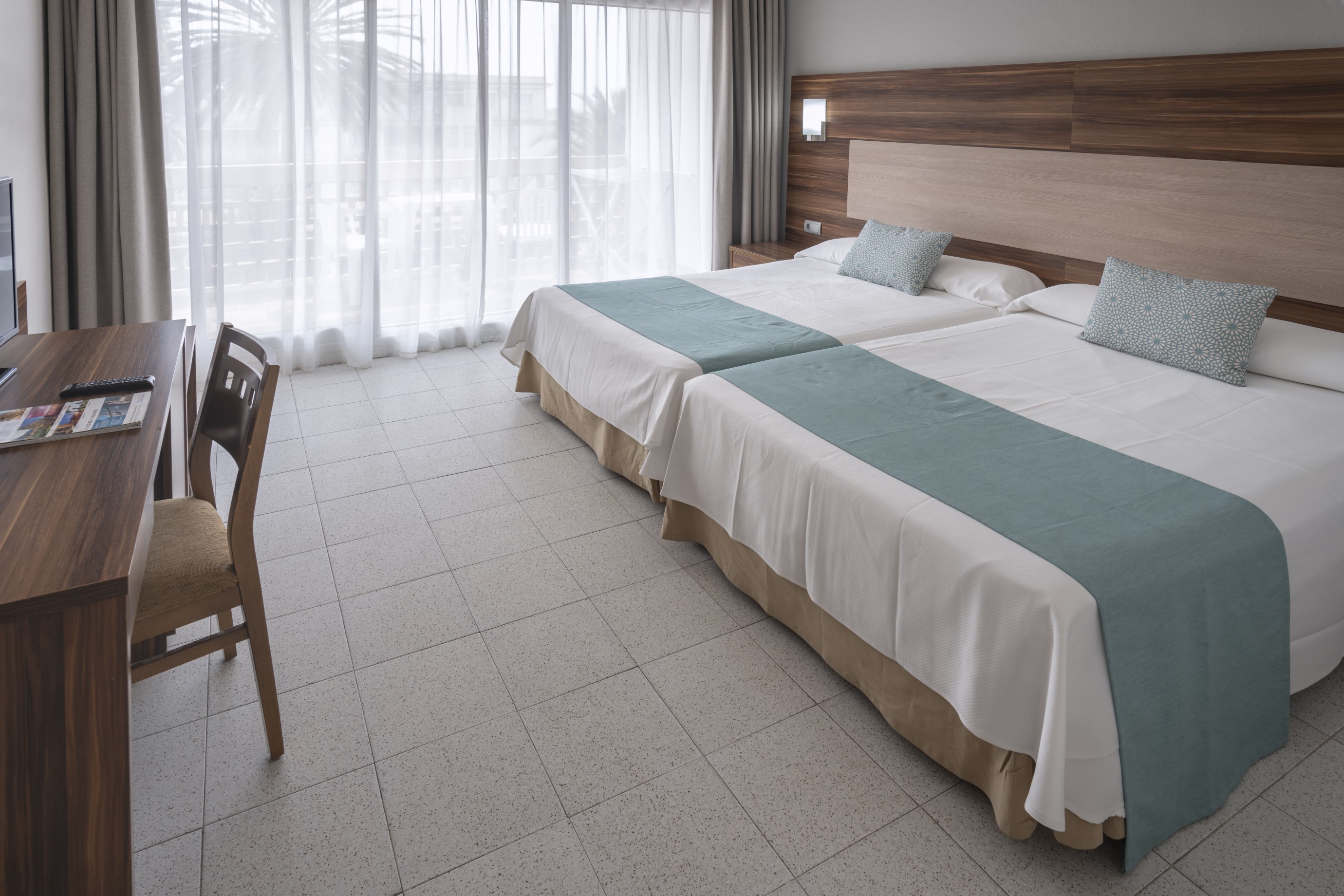 Double or Twin Side Sea View