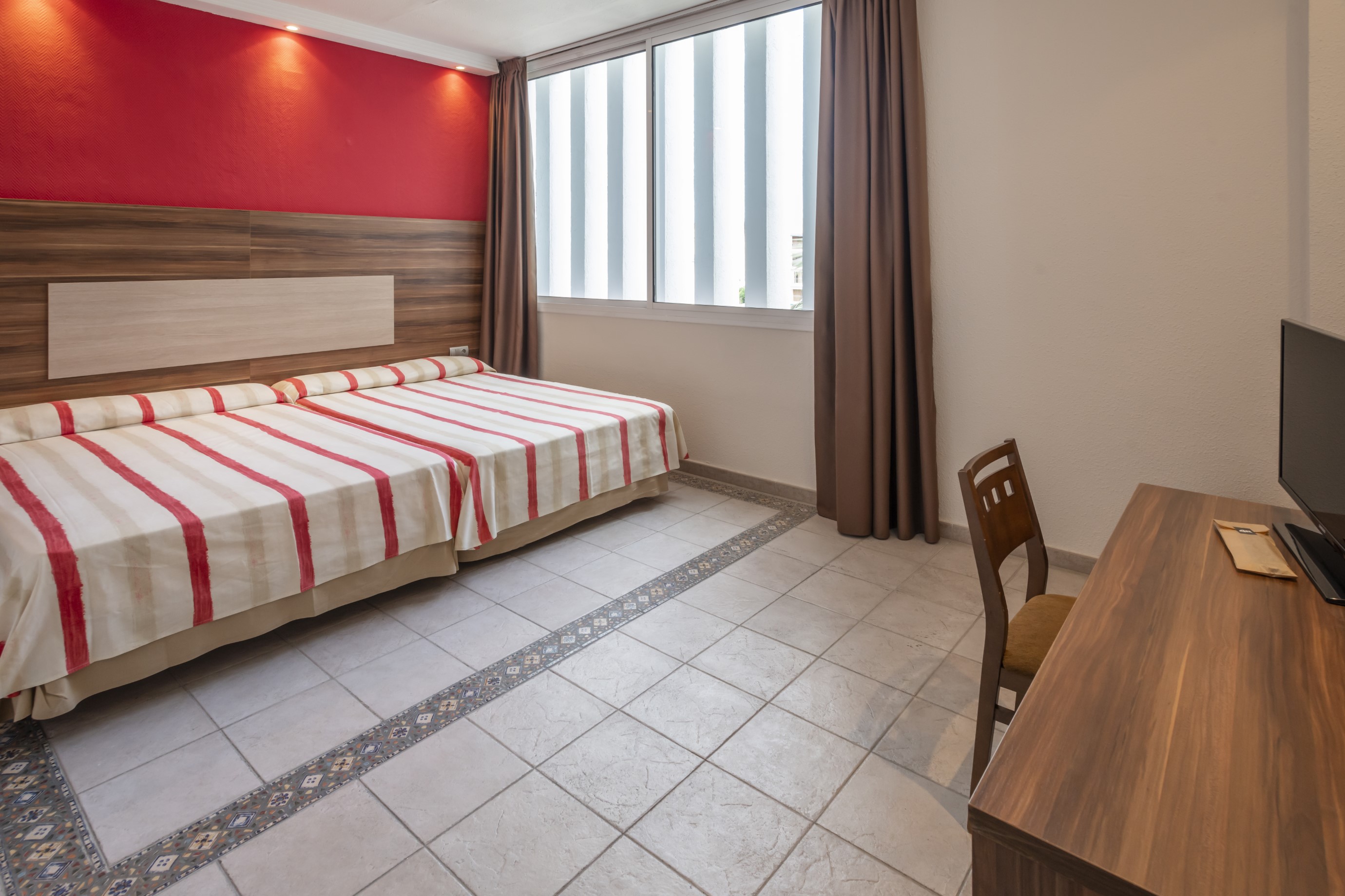 Double or Twin Standard