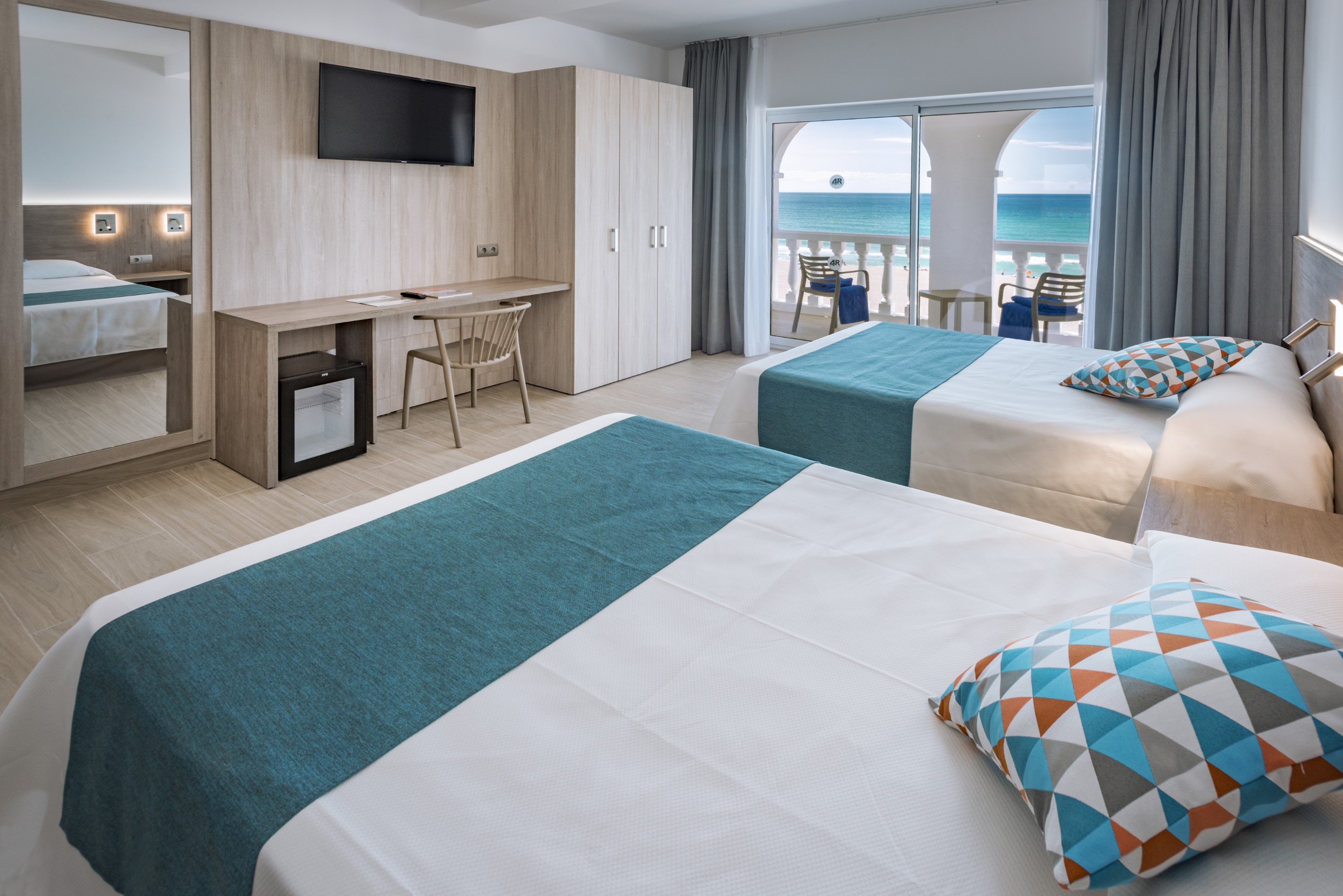 Double or Twin Sea View