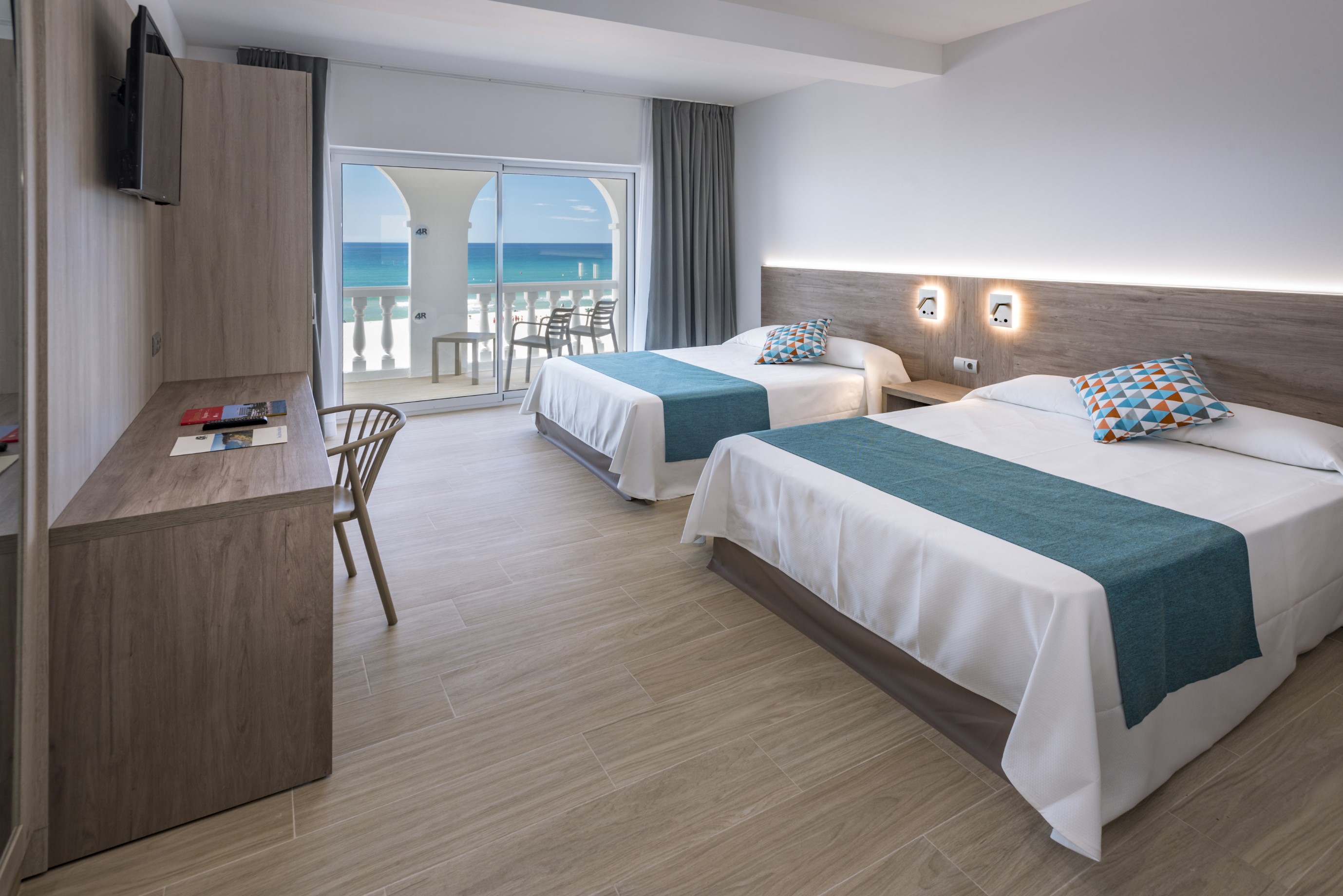 Double or Twin Sea View