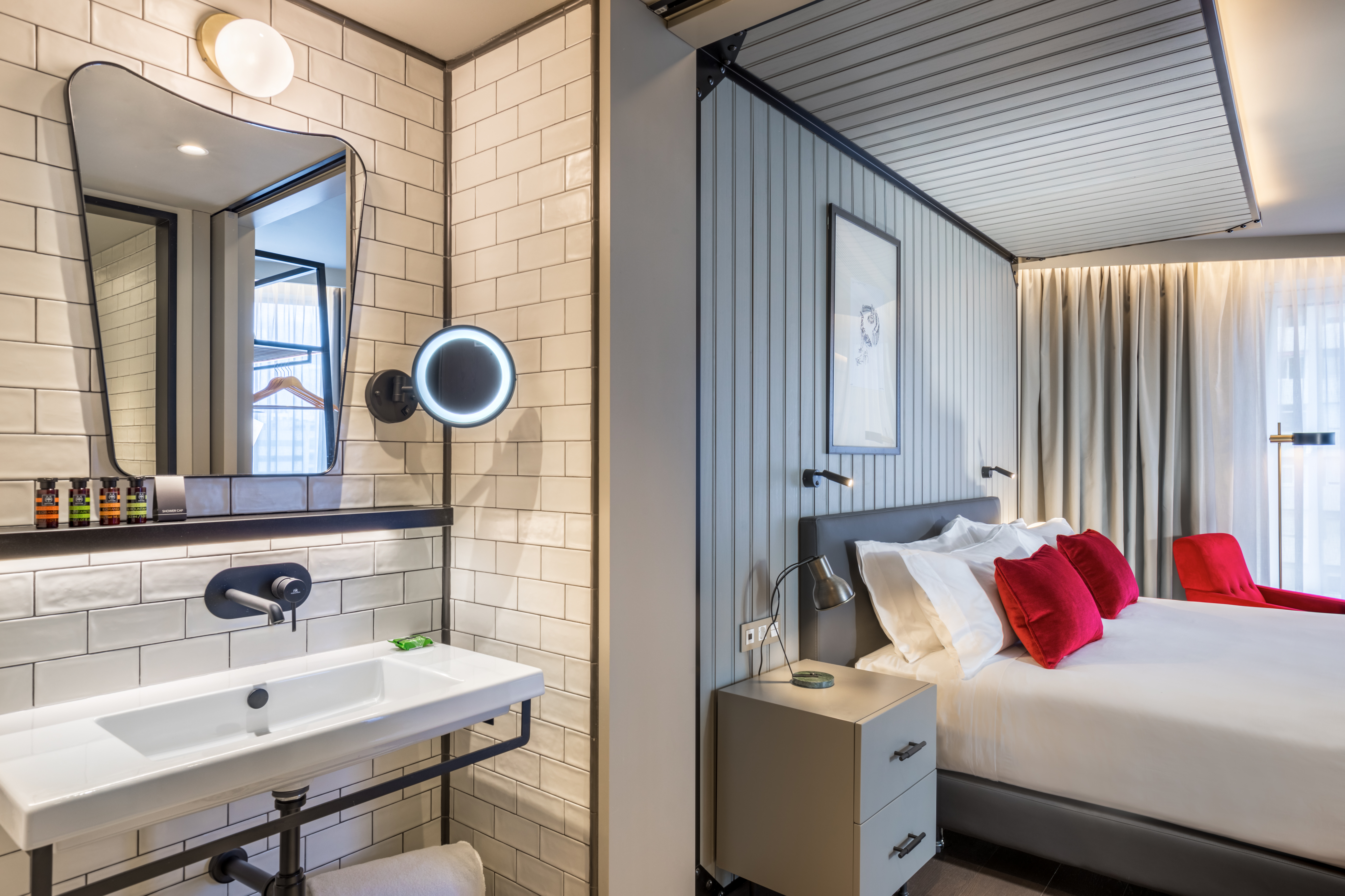 Double City View King Bed