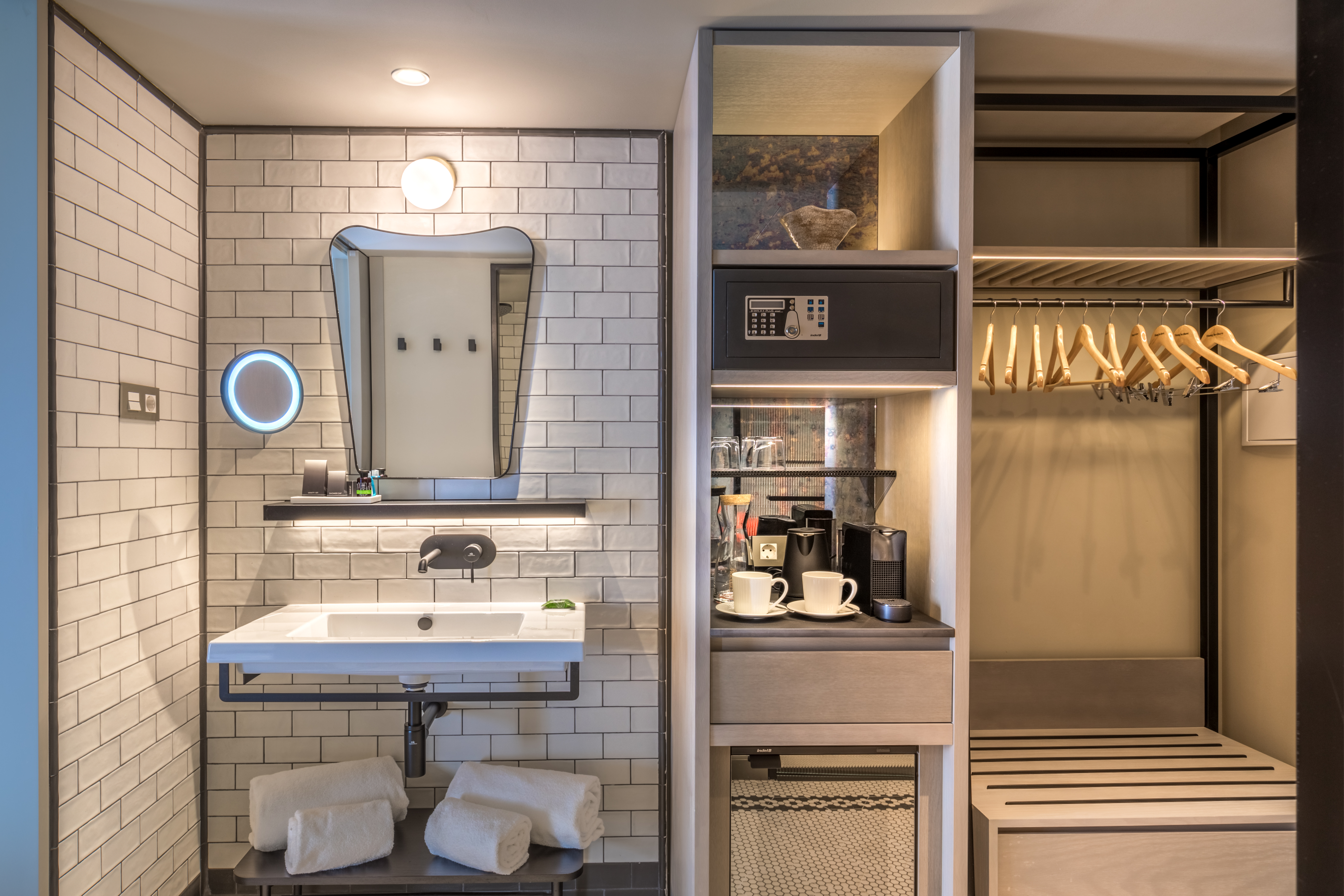 Junior Suite Premium King Bed