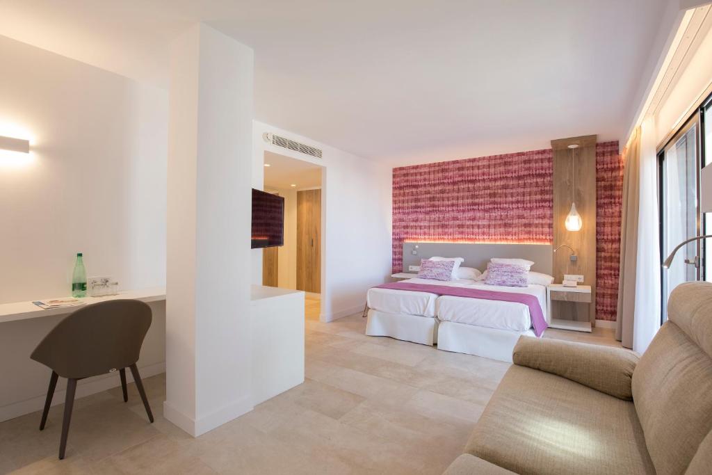 Double or Twin Superior