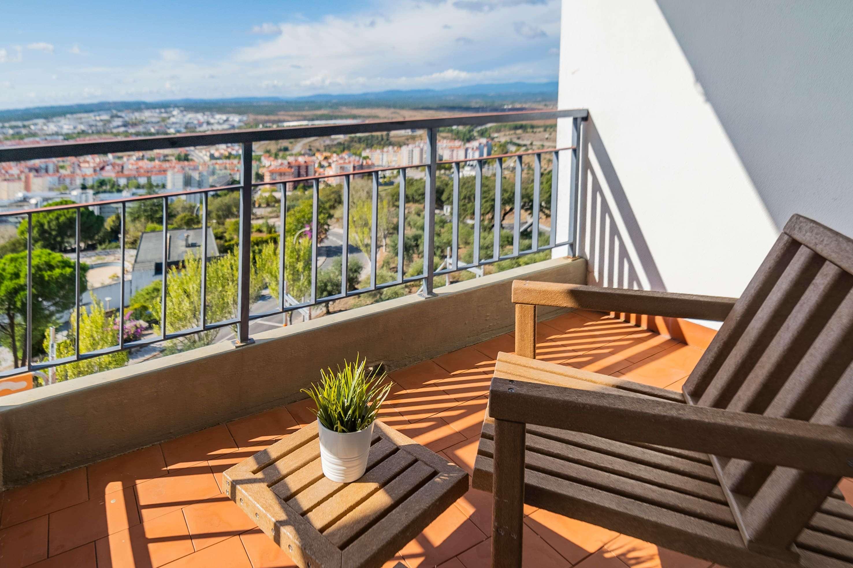 Twin Premium City View