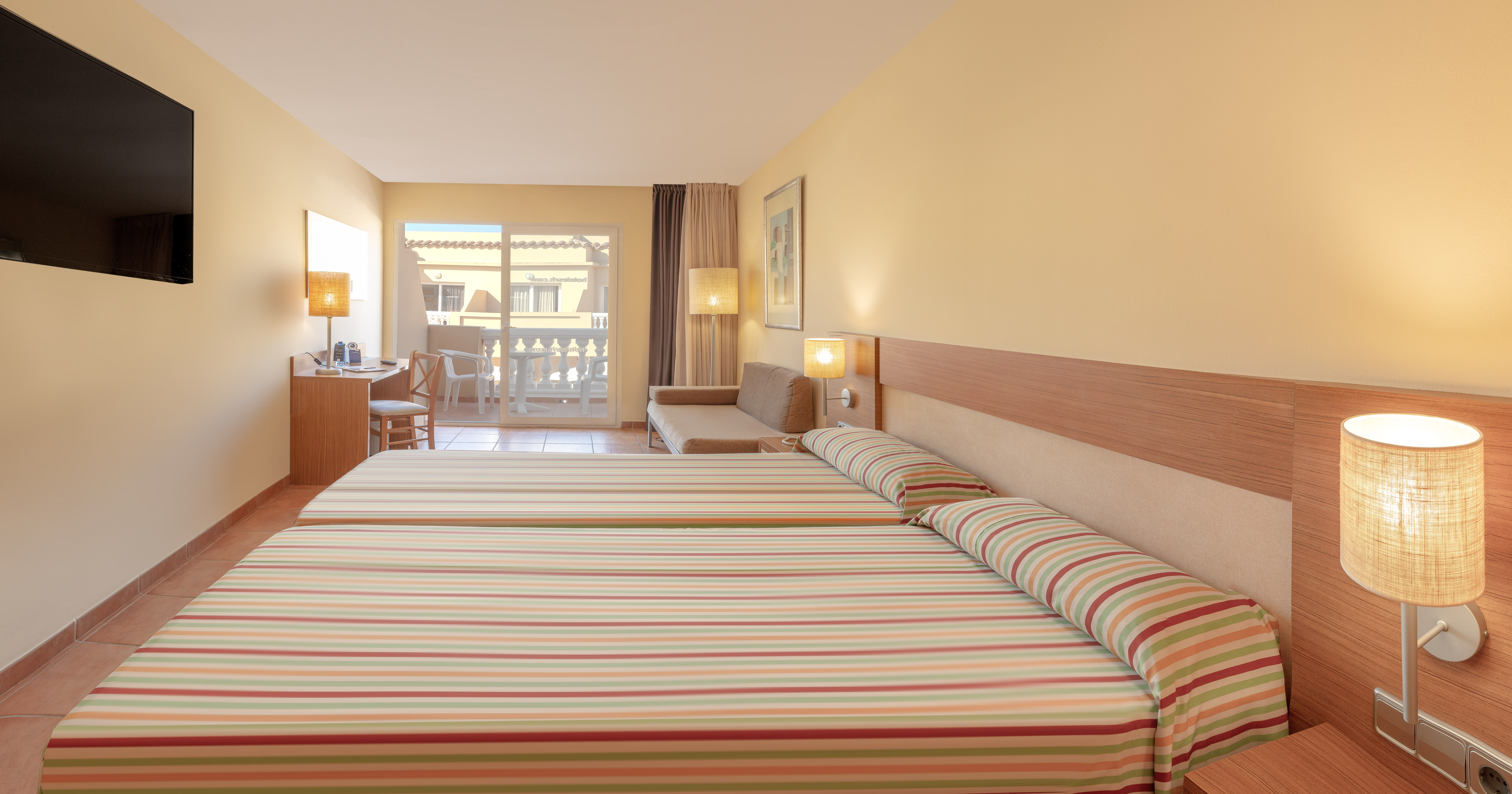 Double or Twin Standard