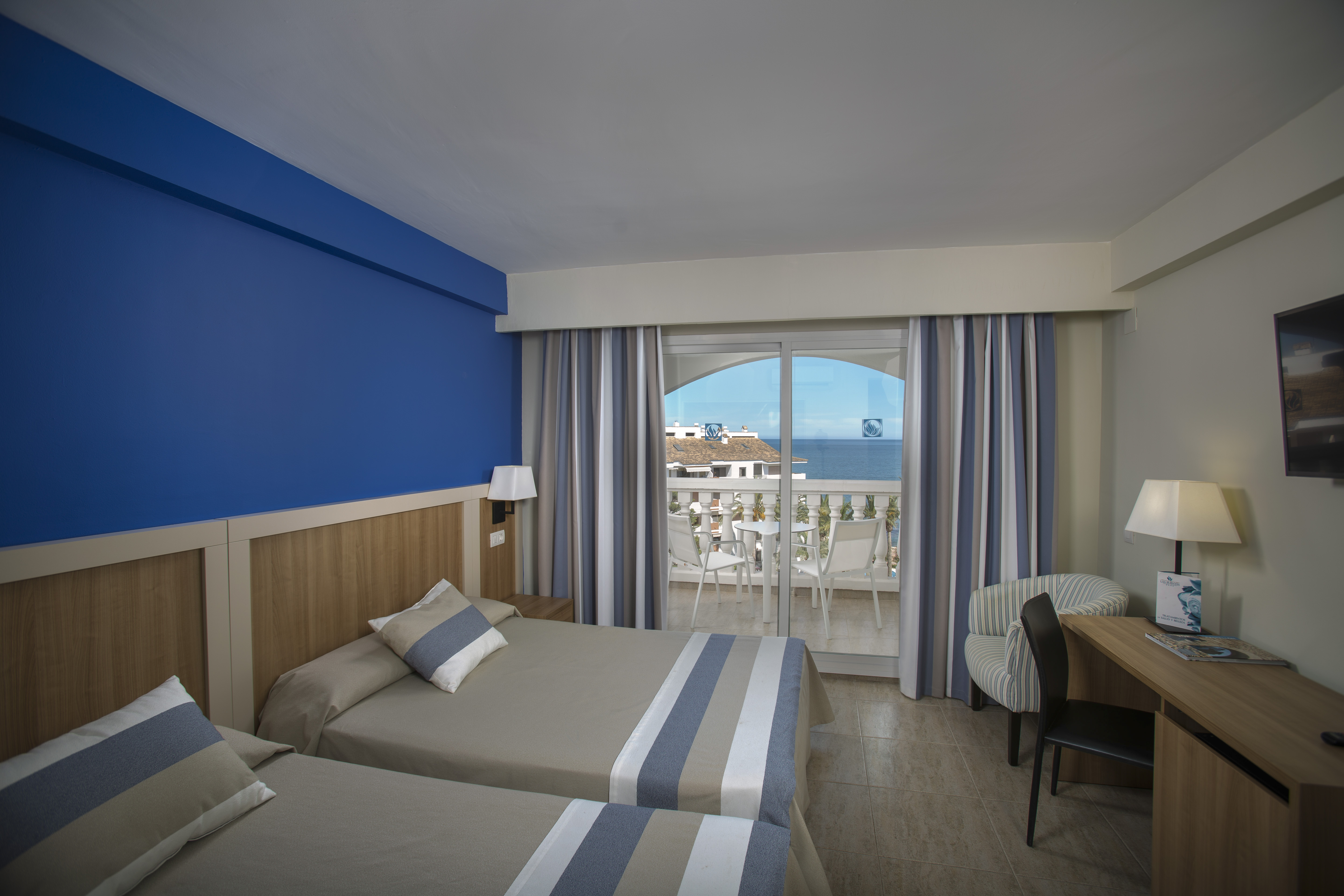 Double or Twin Sea View