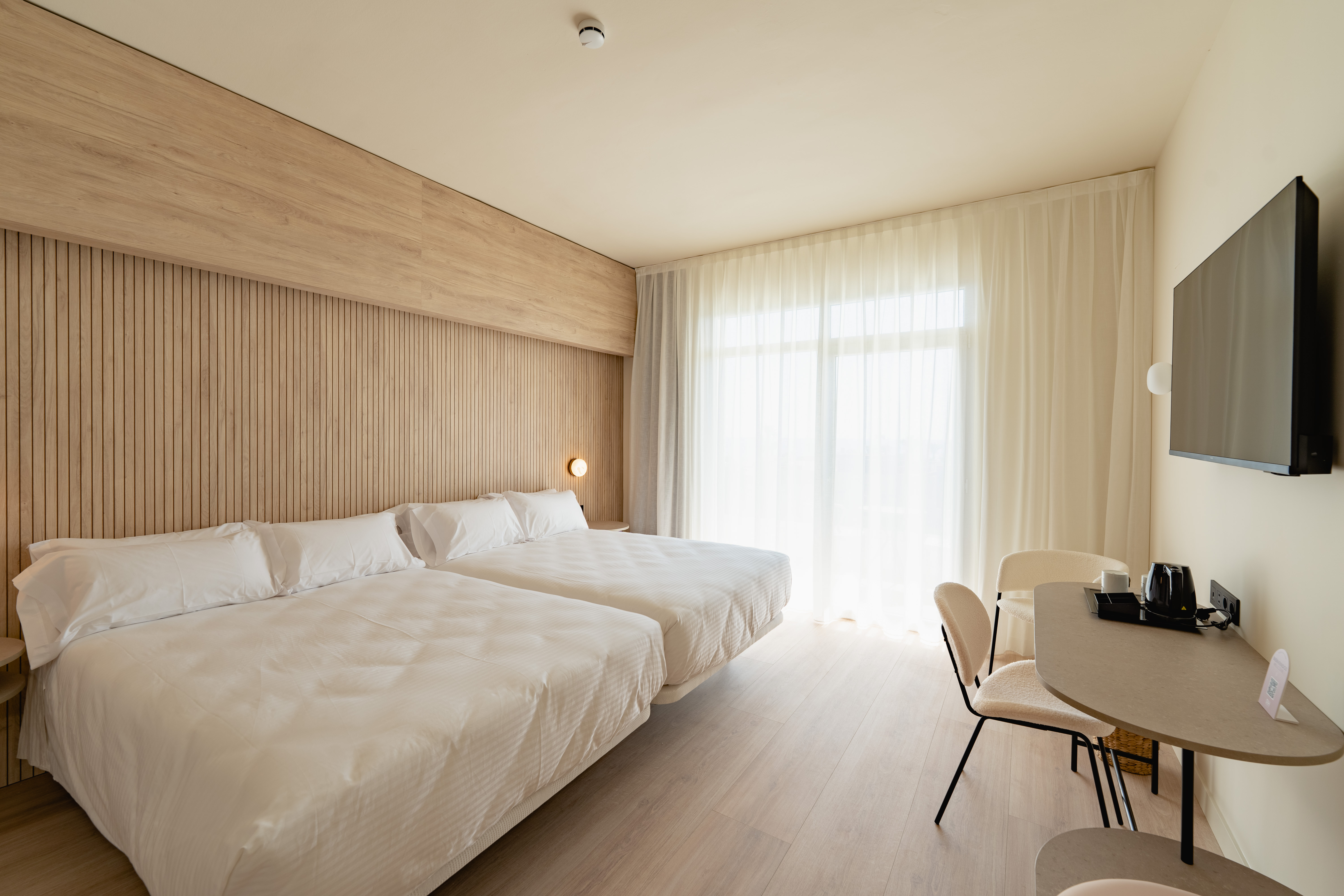 Double or Twin Superior